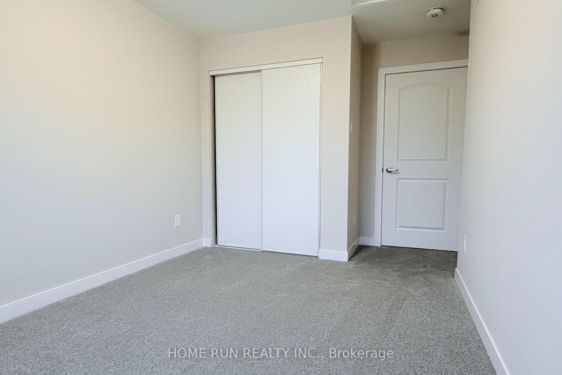 Photo 17 of 381 Les Emmerson Drive, Ottawa, Barrhaven - Heritage Park — HOMEH