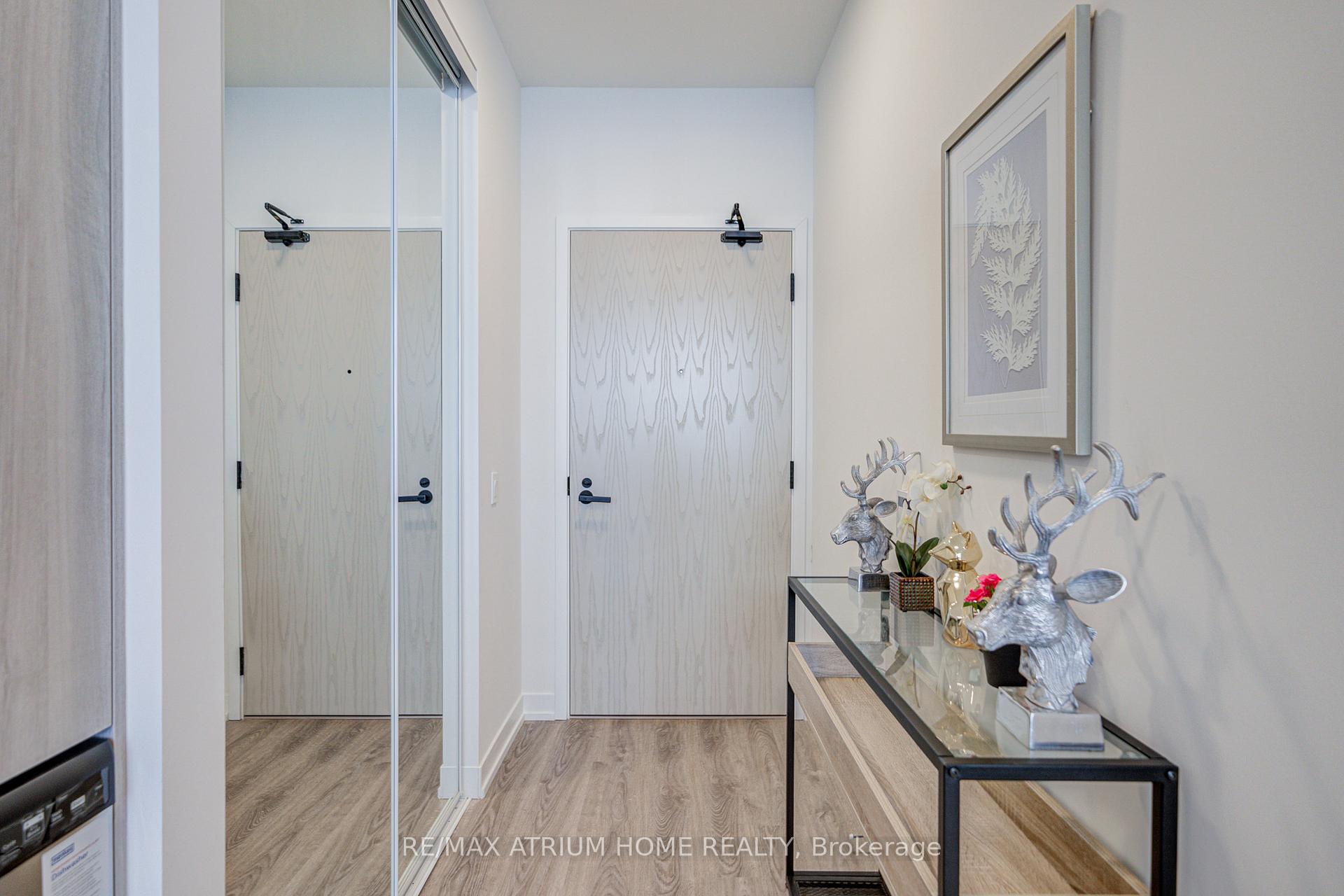Photo 5 of Unit 2101, 195 Commerce St Street, Vaughan, Vaughan Corporate Centre — HOMEH