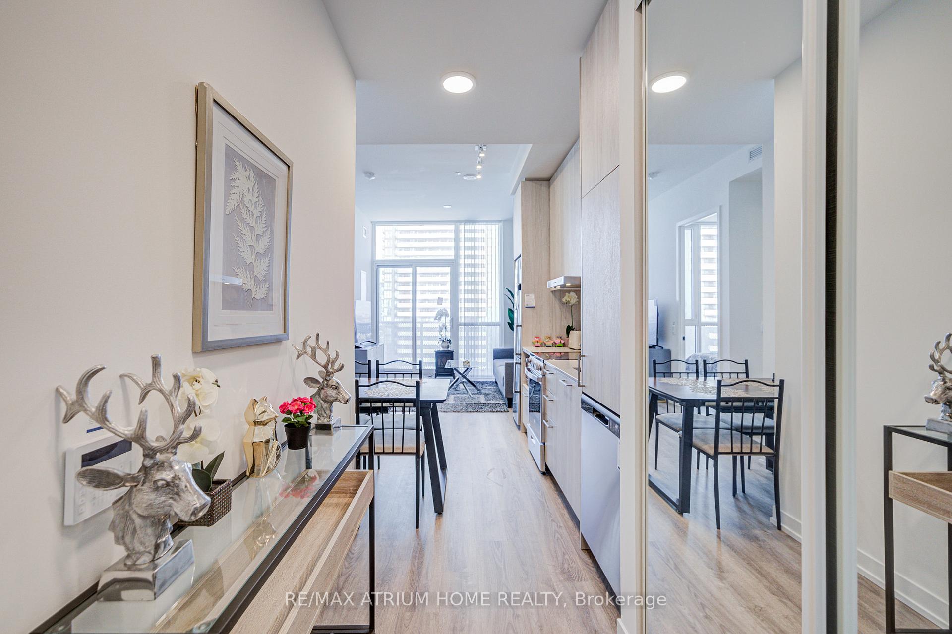 Photo 7 of Unit 2101, 195 Commerce St Street, Vaughan, Vaughan Corporate Centre — HOMEH