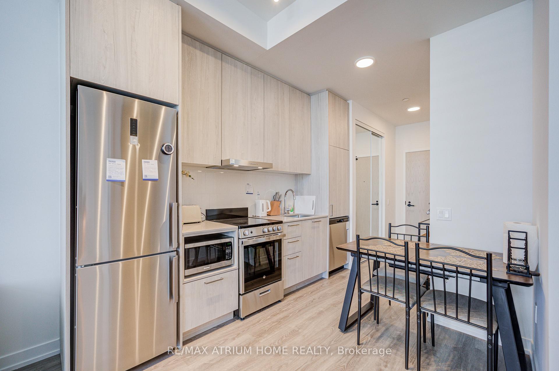 Photo 8 of Unit 2101, 195 Commerce St Street, Vaughan, Vaughan Corporate Centre — HOMEH