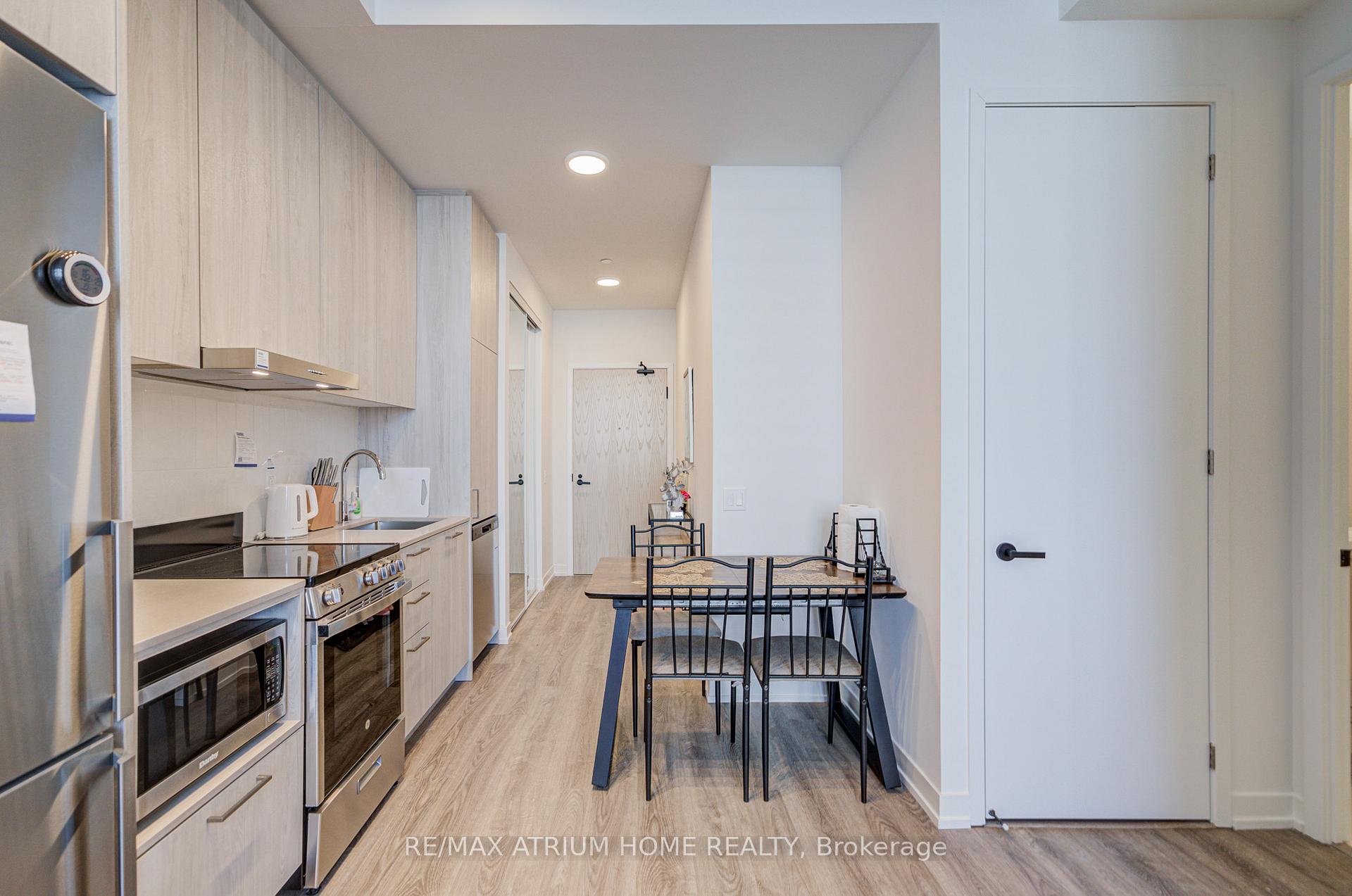 Photo 12 of Unit 2101, 195 Commerce St Street, Vaughan, Vaughan Corporate Centre — HOMEH