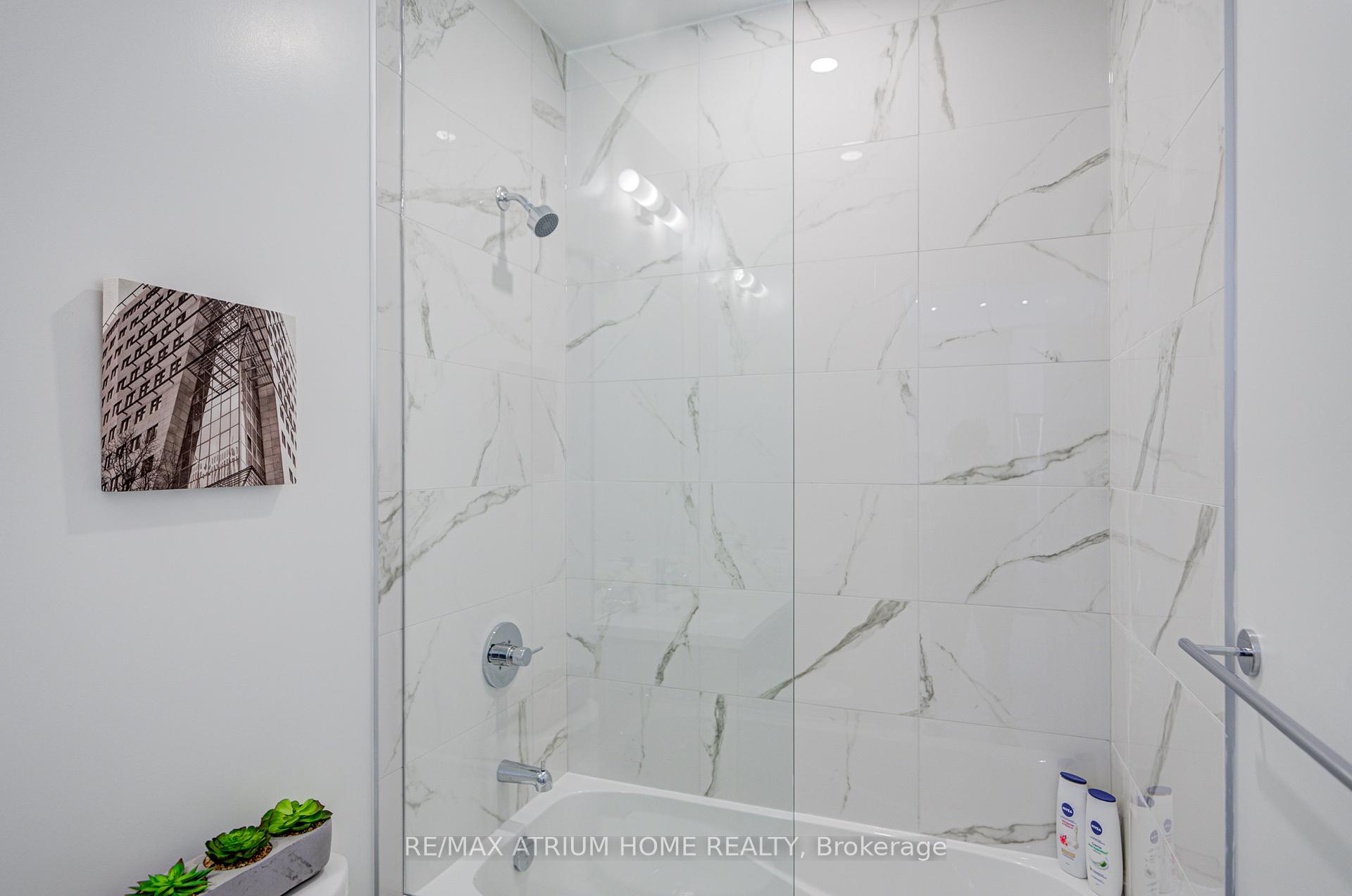 Photo 23 of Unit 2101, 195 Commerce St Street, Vaughan, Vaughan Corporate Centre — HOMEH