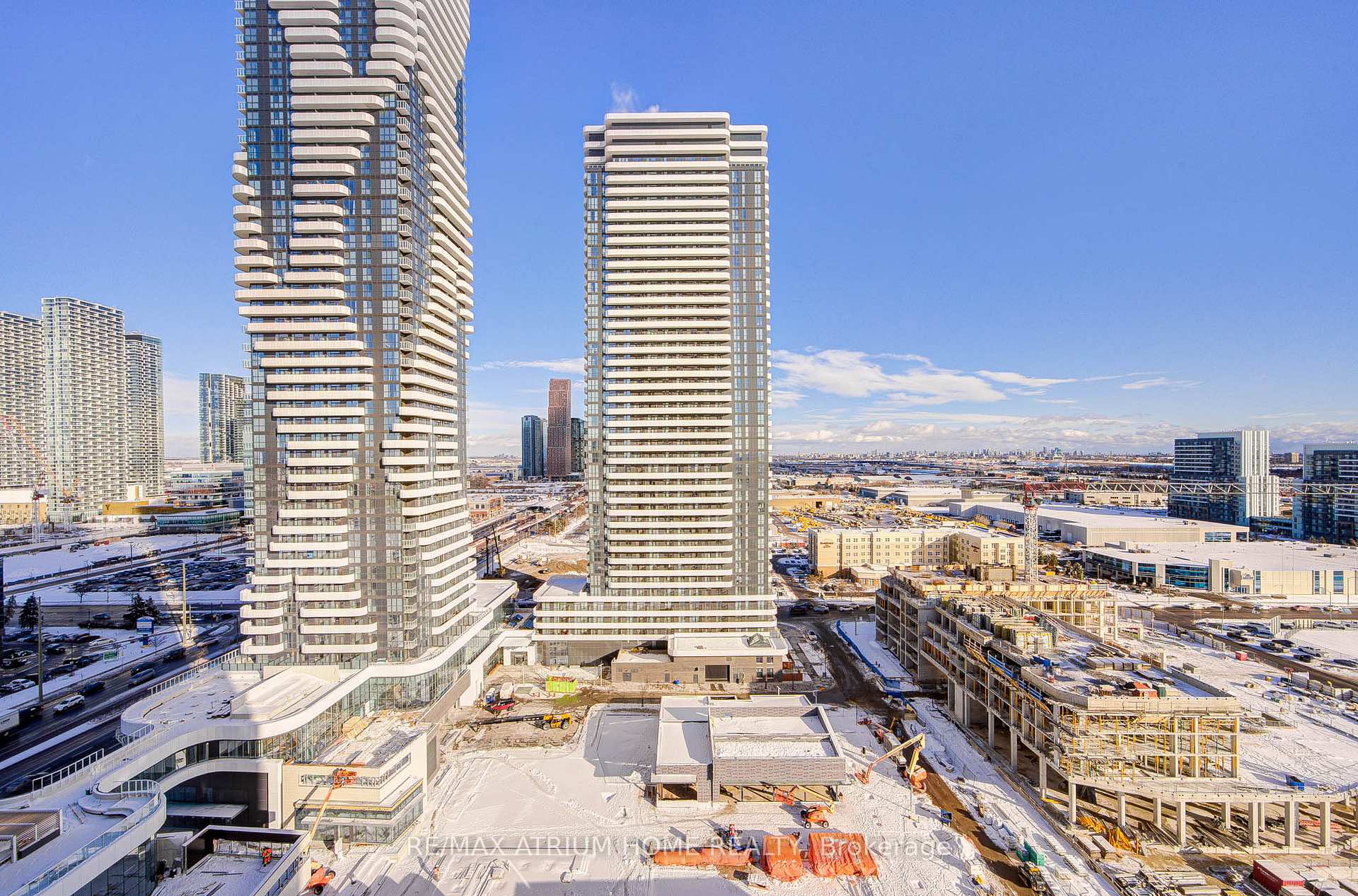 Photo 40 of Unit 2101, 195 Commerce St Street, Vaughan, Vaughan Corporate Centre — HOMEH