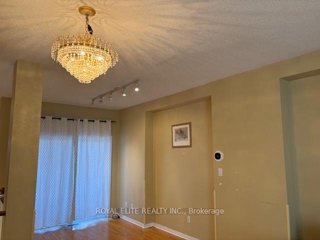 Photo 13 of 5 Maple Park Way, Markham, Milliken Mills West — HOMEH