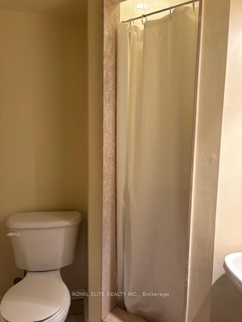 Photo 11 of 5 Maple Park Way, Markham, Milliken Mills West — HOMEH