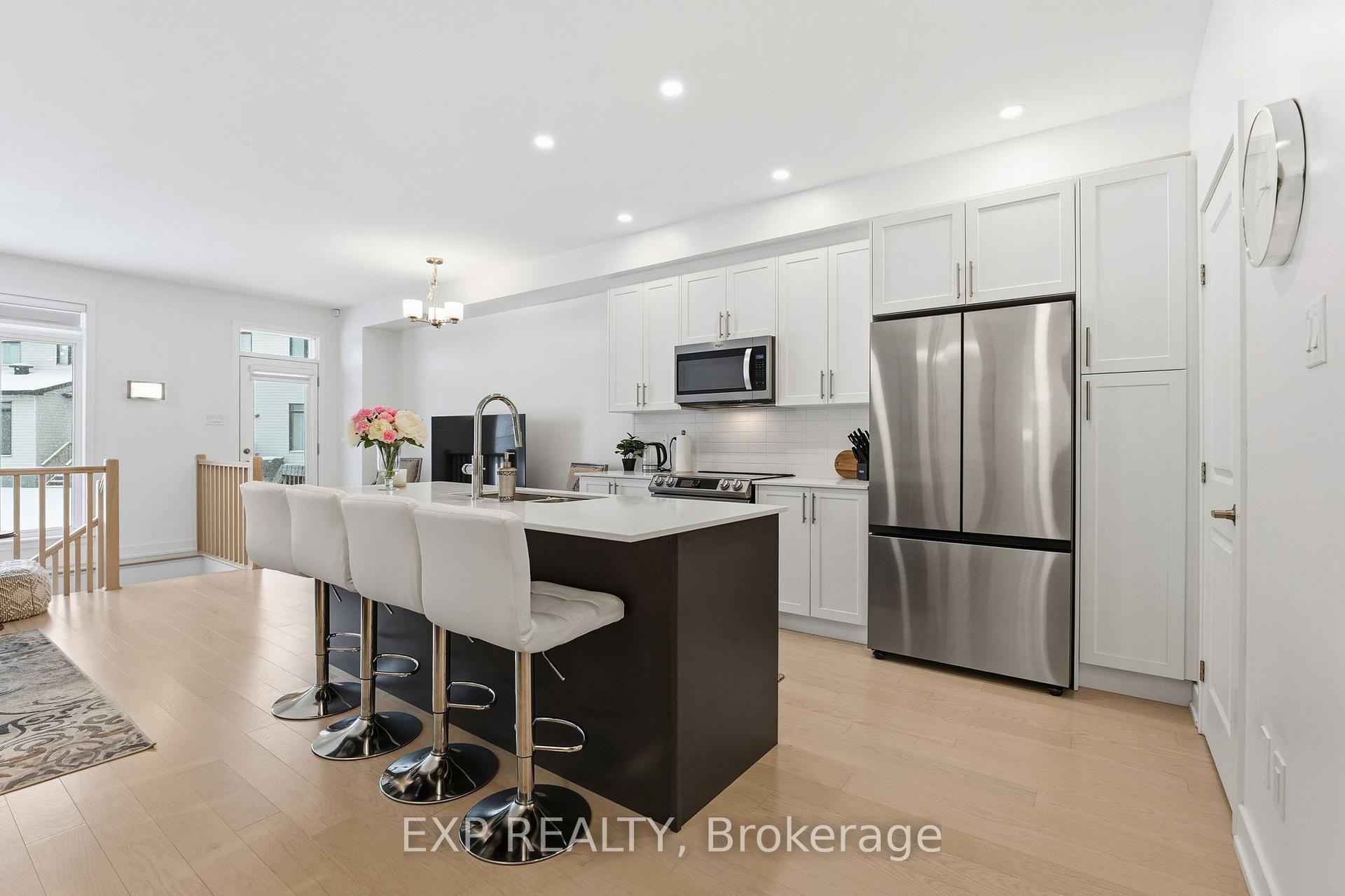 Photo 5 of 522 Corretto Place, Ottawa, Barrhaven - Heritage Park — HOMEH
