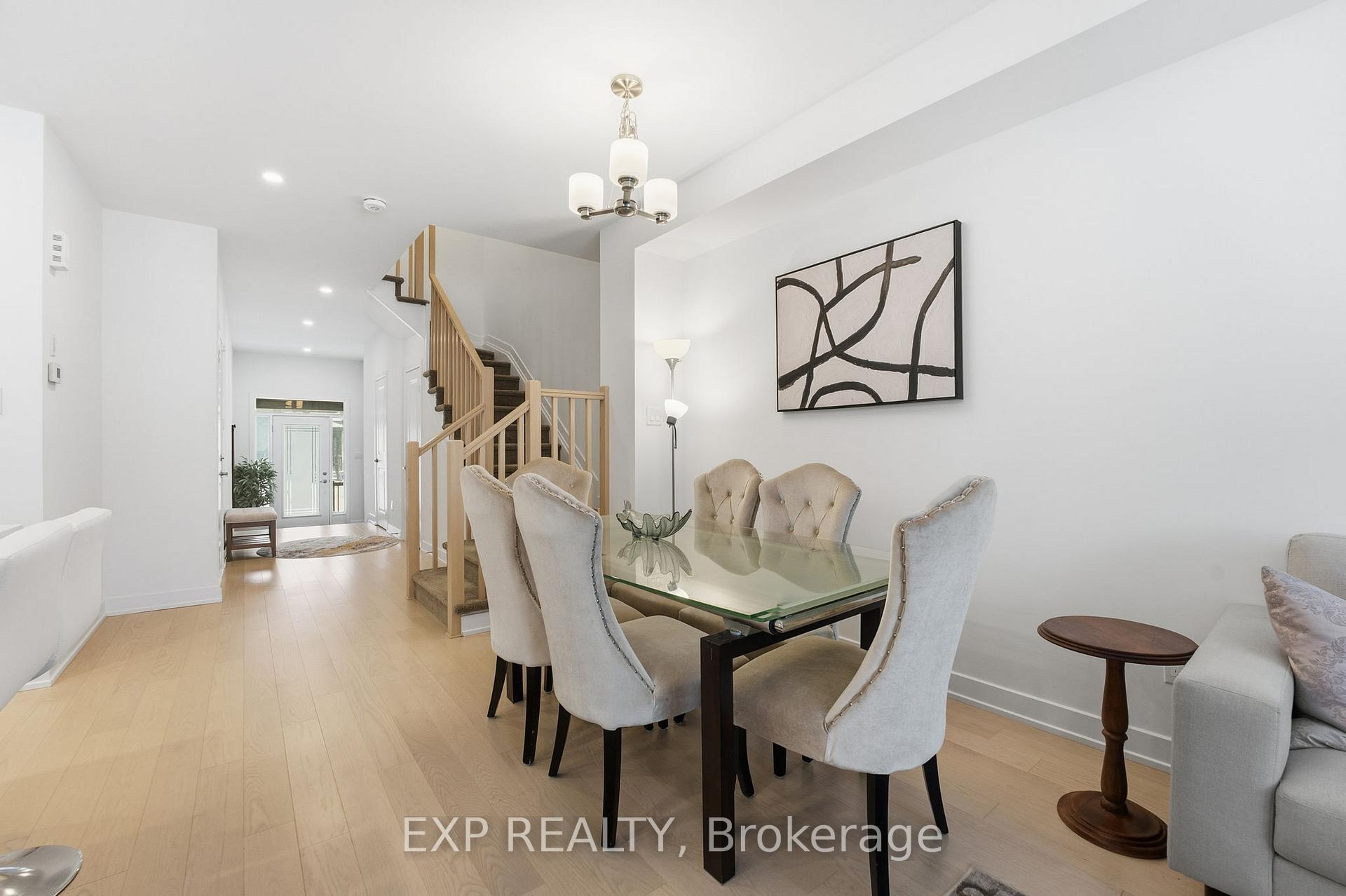 Photo 3 of 522 Corretto Place, Ottawa, Barrhaven - Heritage Park — HOMEH