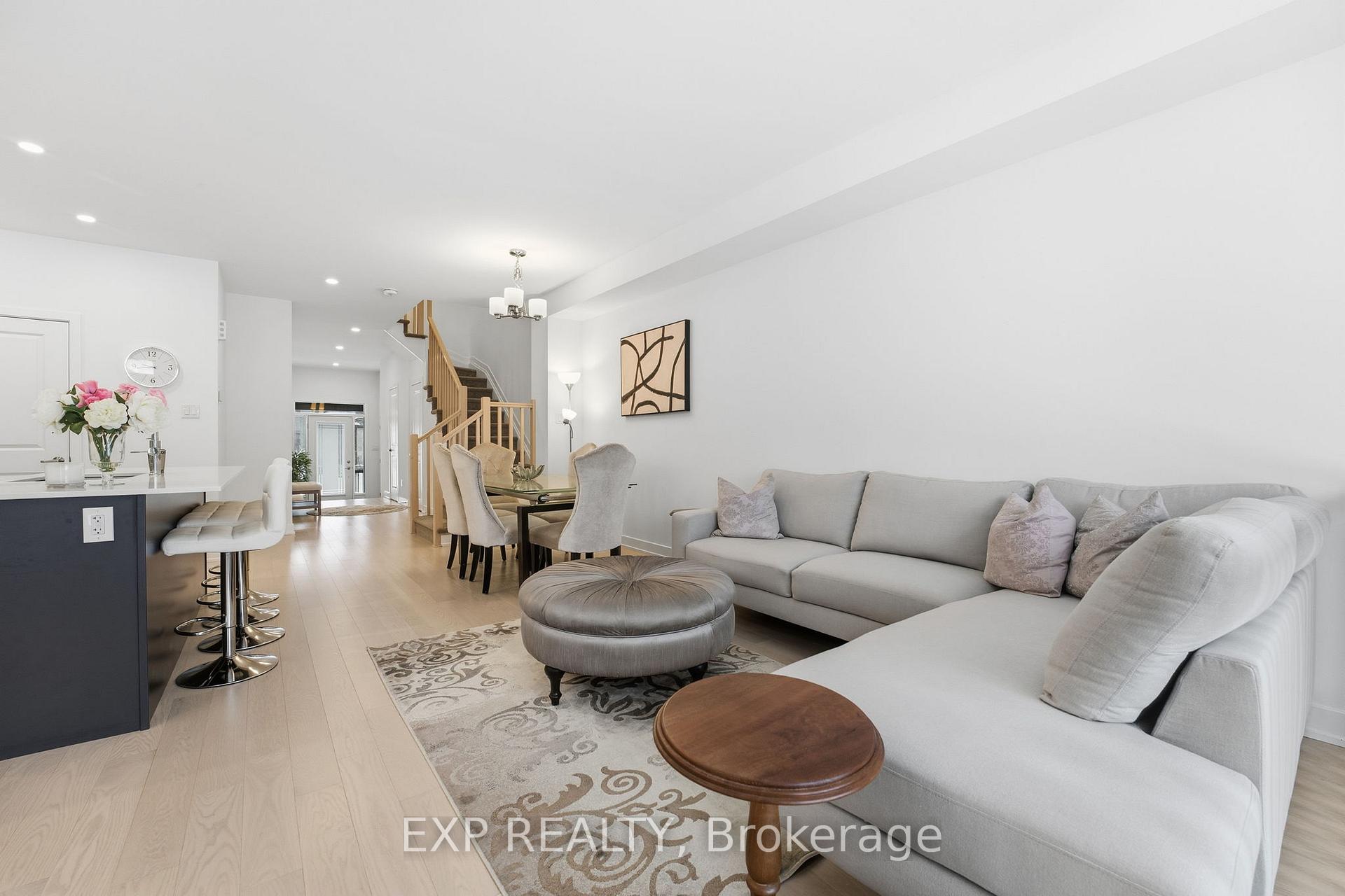 Photo 10 of 522 Corretto Place, Ottawa, Barrhaven - Heritage Park — HOMEH