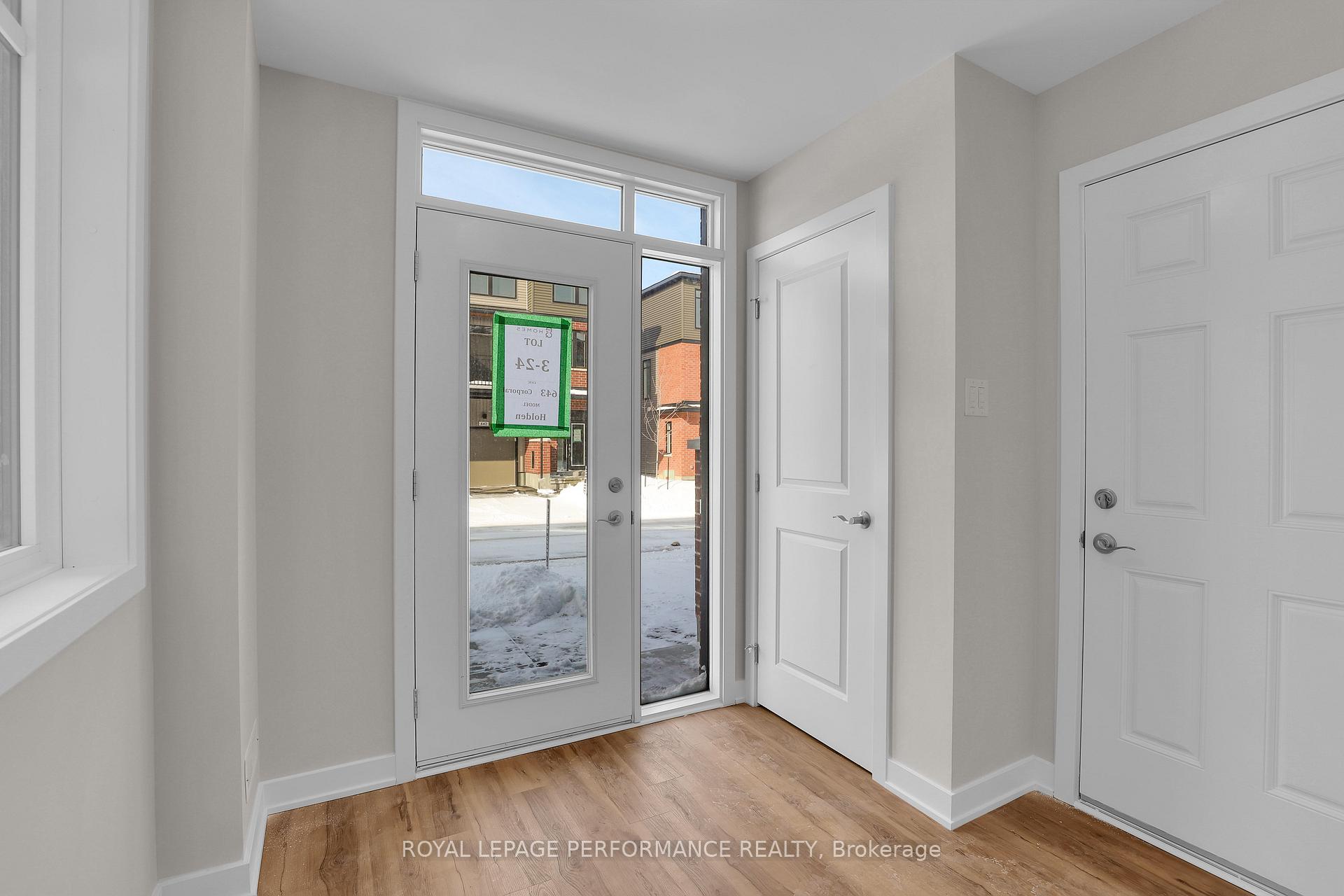 Photo 3 of 643 Corporal Private, Ottawa, Blossom Park/Kemp Park/Findlay Creek — HOMEH