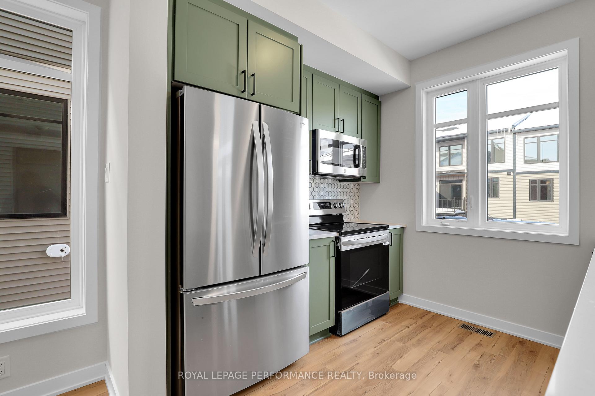 Photo 15 of 643 Corporal Private, Ottawa, Blossom Park/Kemp Park/Findlay Creek — HOMEH