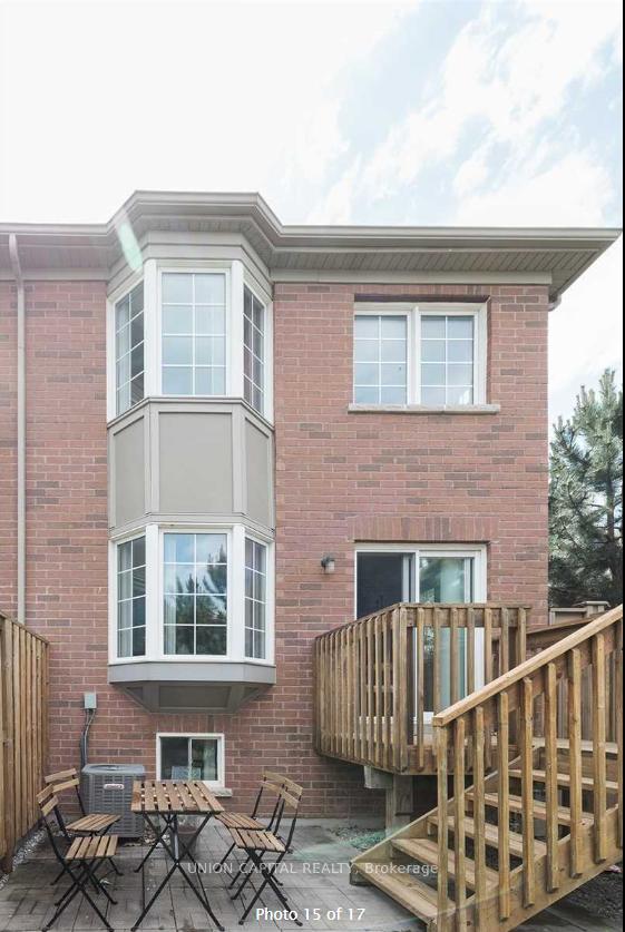 Photo 9 of 21 Winn Place, Aurora, Bayview Northeast — HOMEH