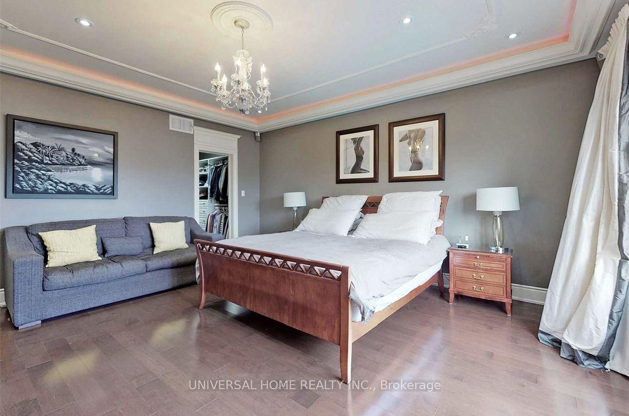 Photo 3 of 68 Green Acres Road, Vaughan, Uplands — HOMEH