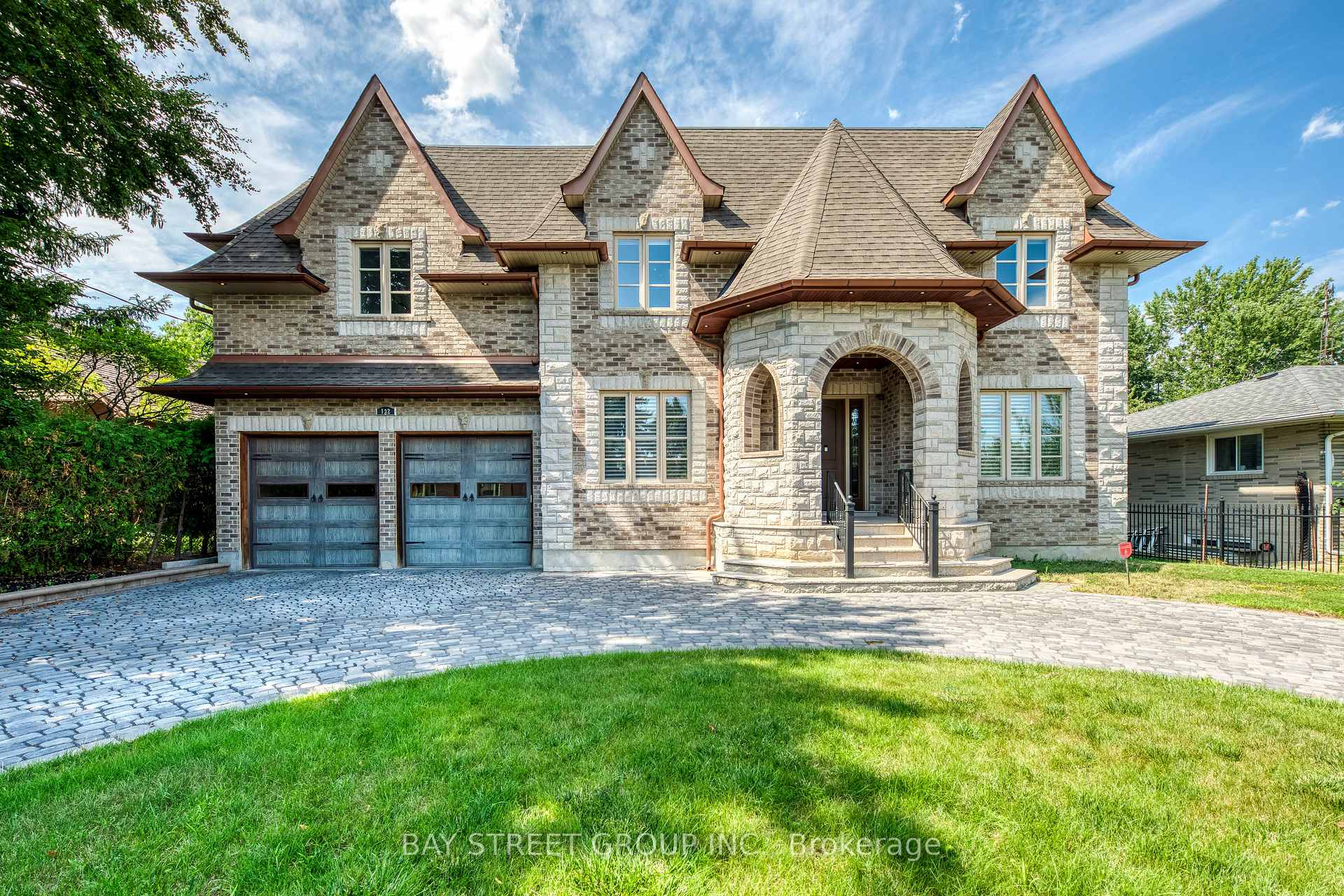 Photo 1 of 132 Crestwood Road, Vaughan, Crestwood-Springfarm-Yorkhill — HOMEH