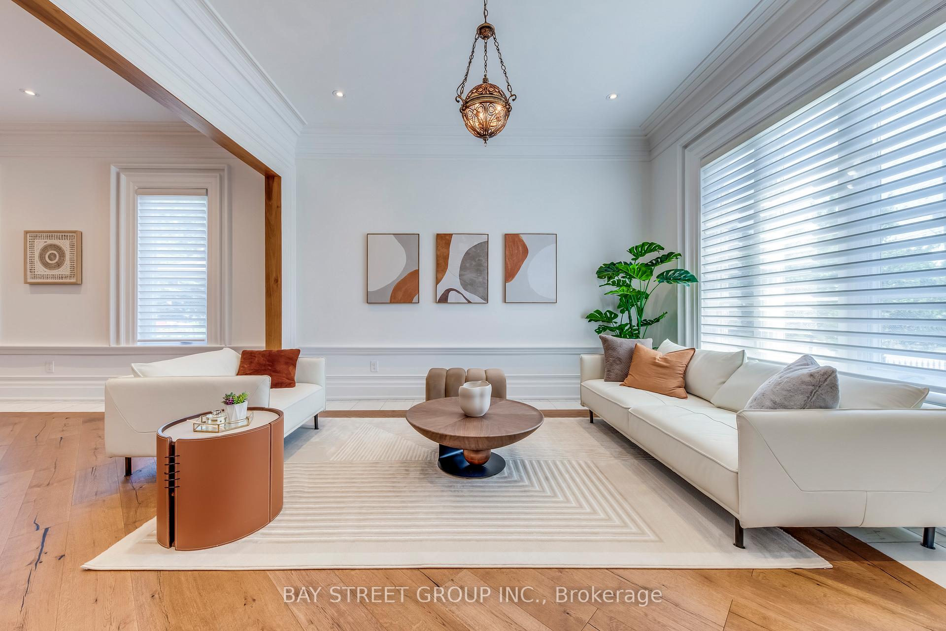Photo 43 of 132 Crestwood Road, Vaughan, Crestwood-Springfarm-Yorkhill — HOMEH