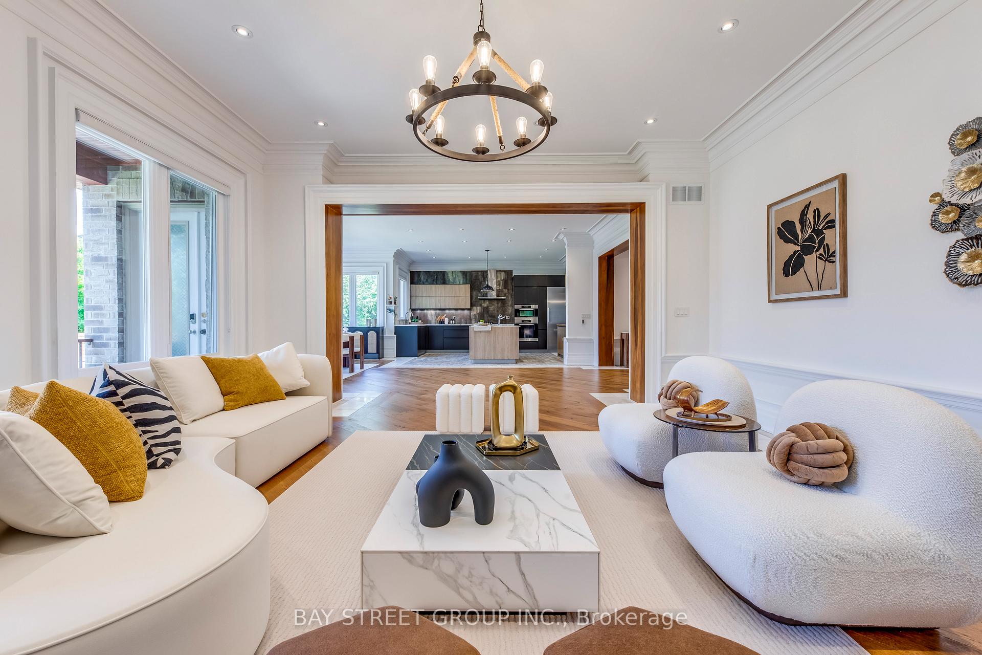 Photo 34 of 132 Crestwood Road, Vaughan, Crestwood-Springfarm-Yorkhill — HOMEH