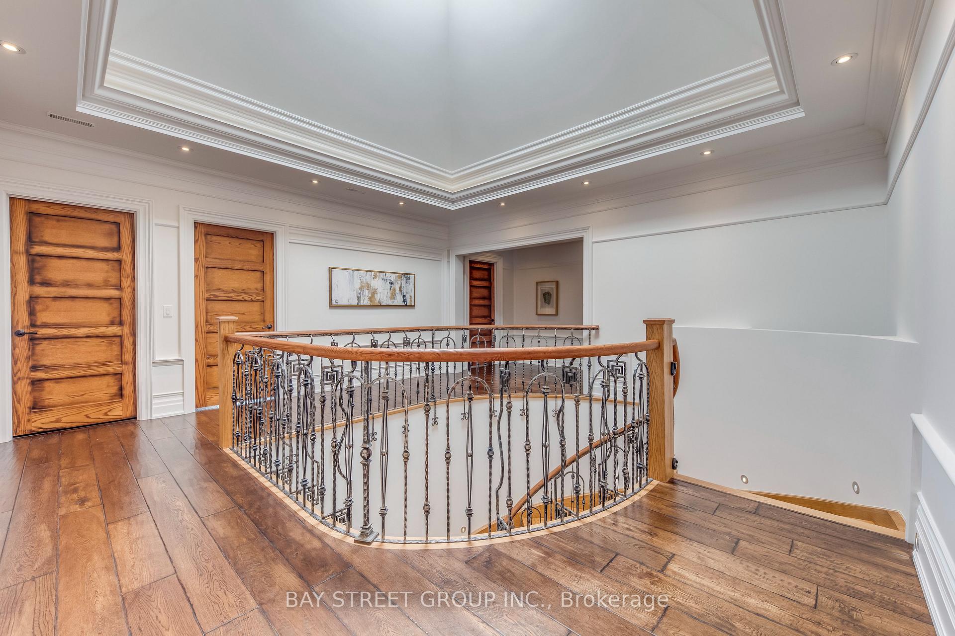 Photo 22 of 132 Crestwood Road, Vaughan, Crestwood-Springfarm-Yorkhill — HOMEH