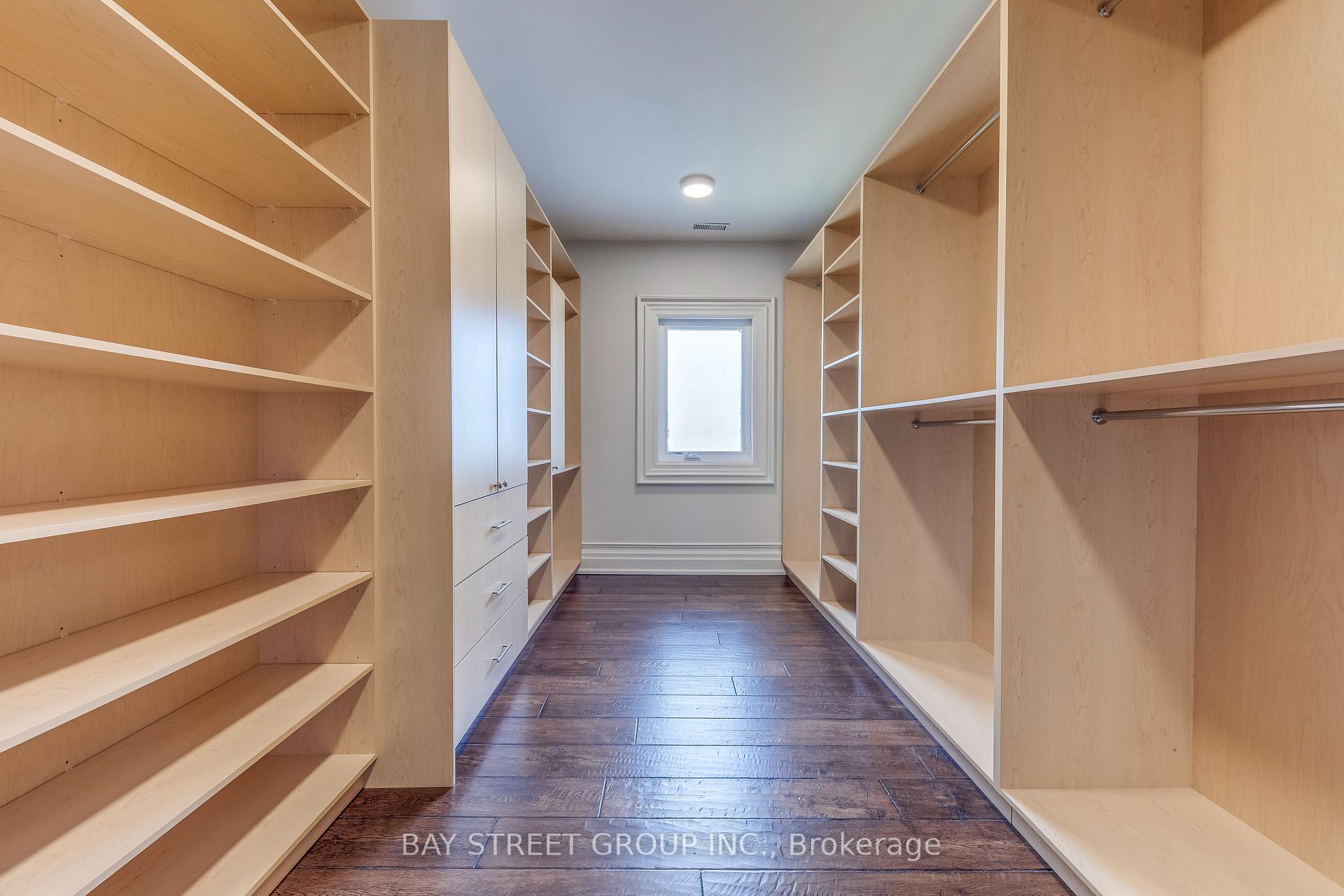 Photo 48 of 132 Crestwood Road, Vaughan, Crestwood-Springfarm-Yorkhill — HOMEH