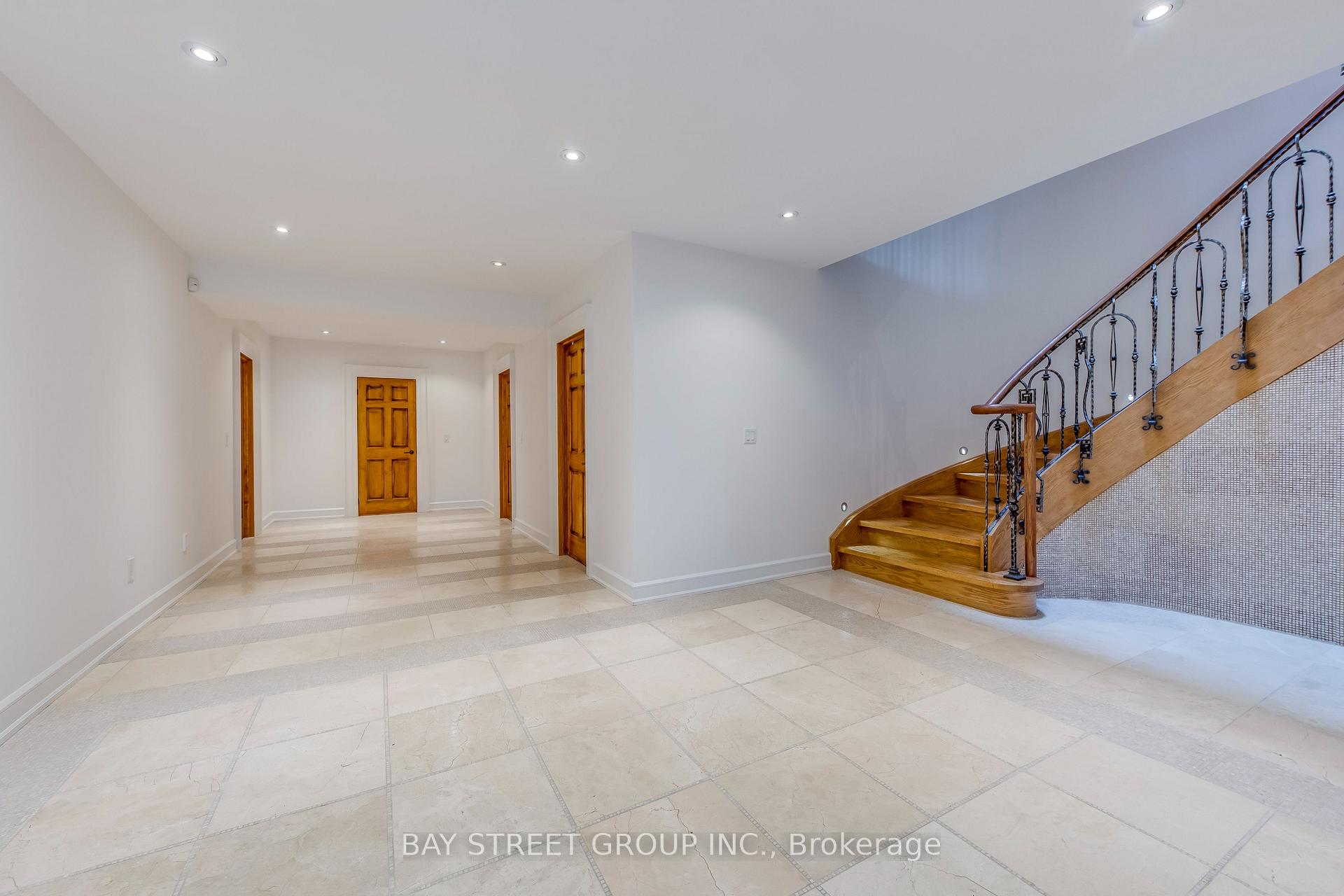 Photo 50 of 132 Crestwood Road, Vaughan, Crestwood-Springfarm-Yorkhill — HOMEH