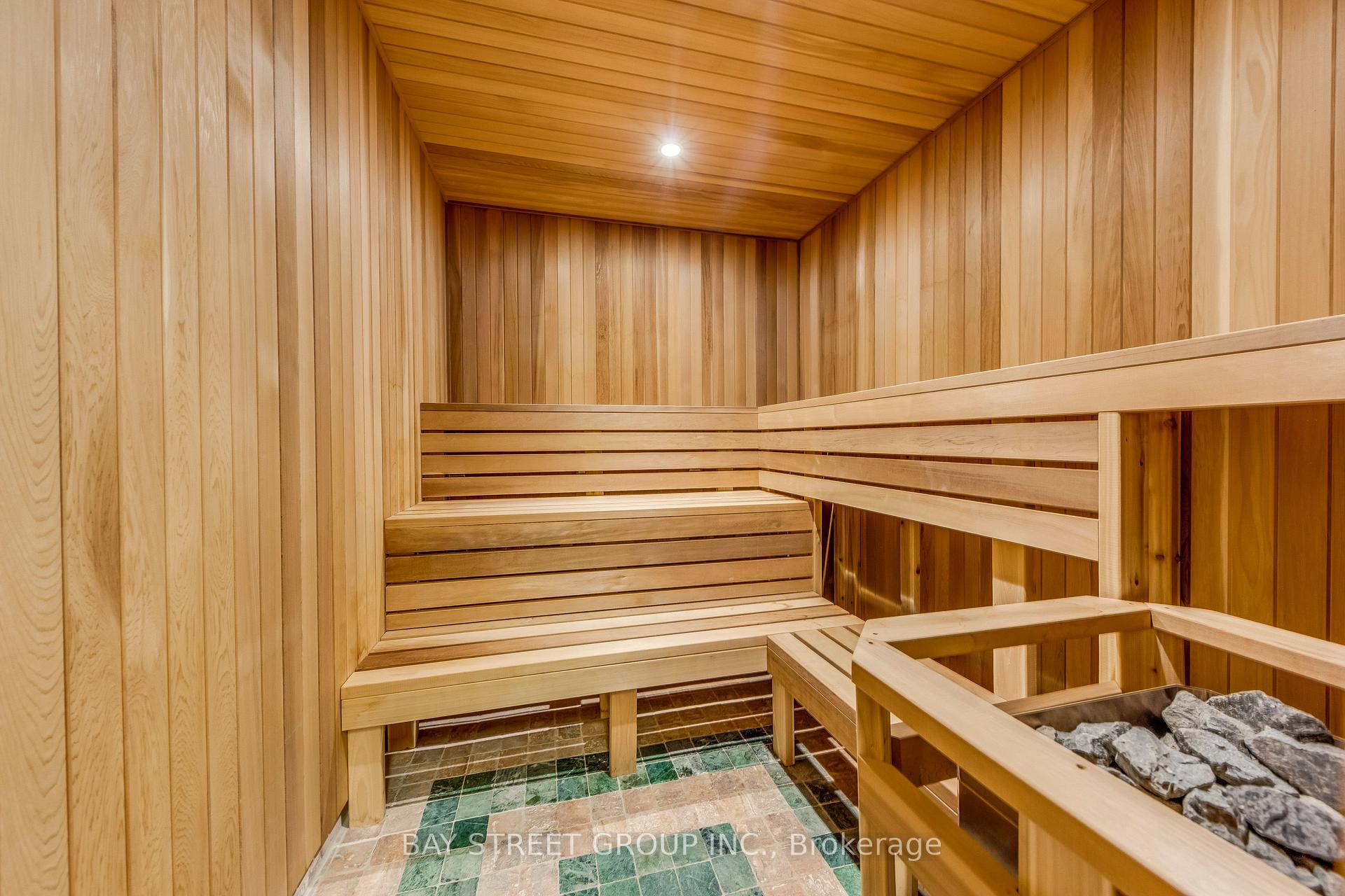 Photo 21 of 132 Crestwood Road, Vaughan, Crestwood-Springfarm-Yorkhill — HOMEH
