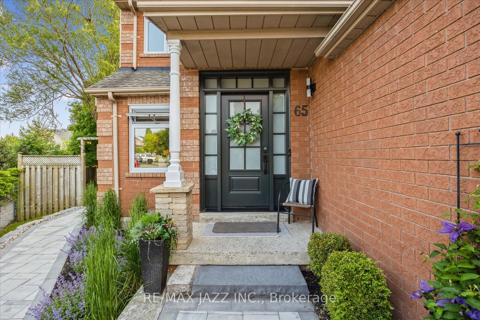 Photo 2 of 65 Fry Crescent, Clarington, Bowmanville — HOMEH