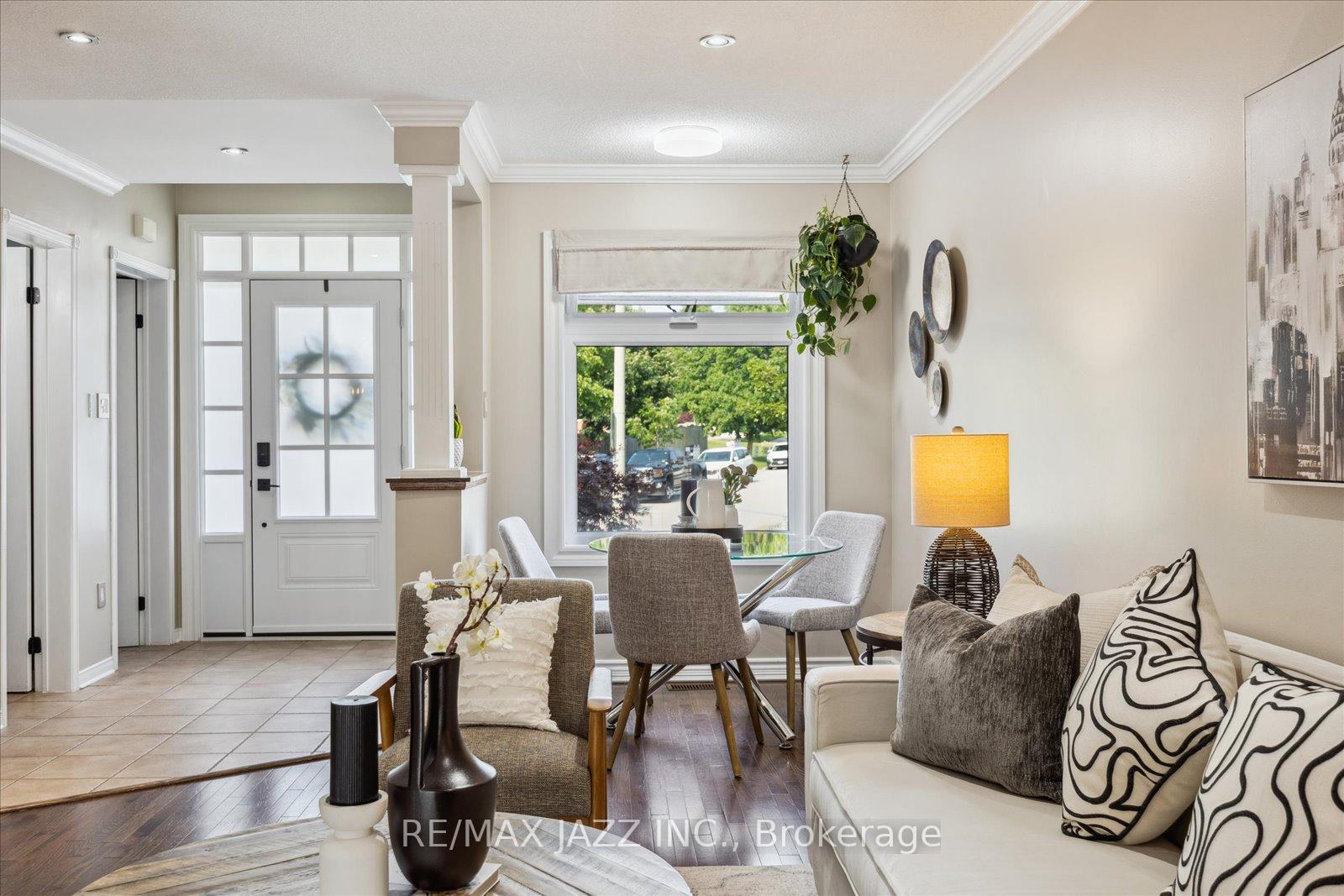 Photo 5 of 65 Fry Crescent, Clarington, Bowmanville — HOMEH