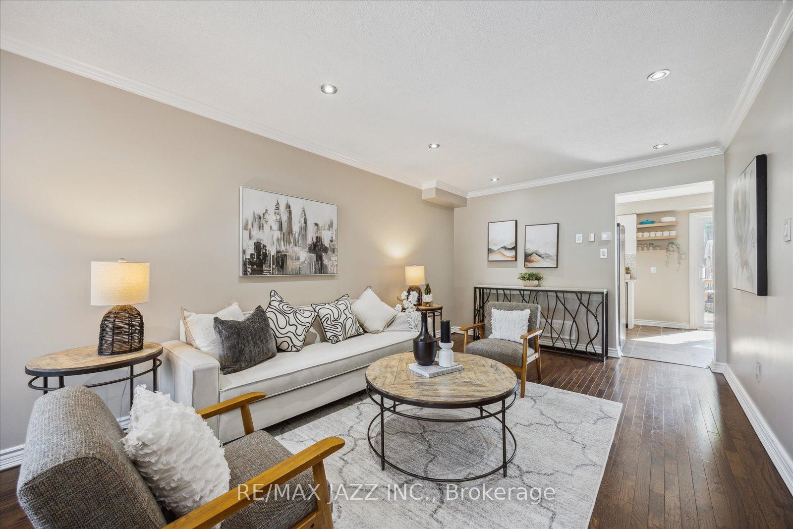 Photo 7 of 65 Fry Crescent, Clarington, Bowmanville — HOMEH