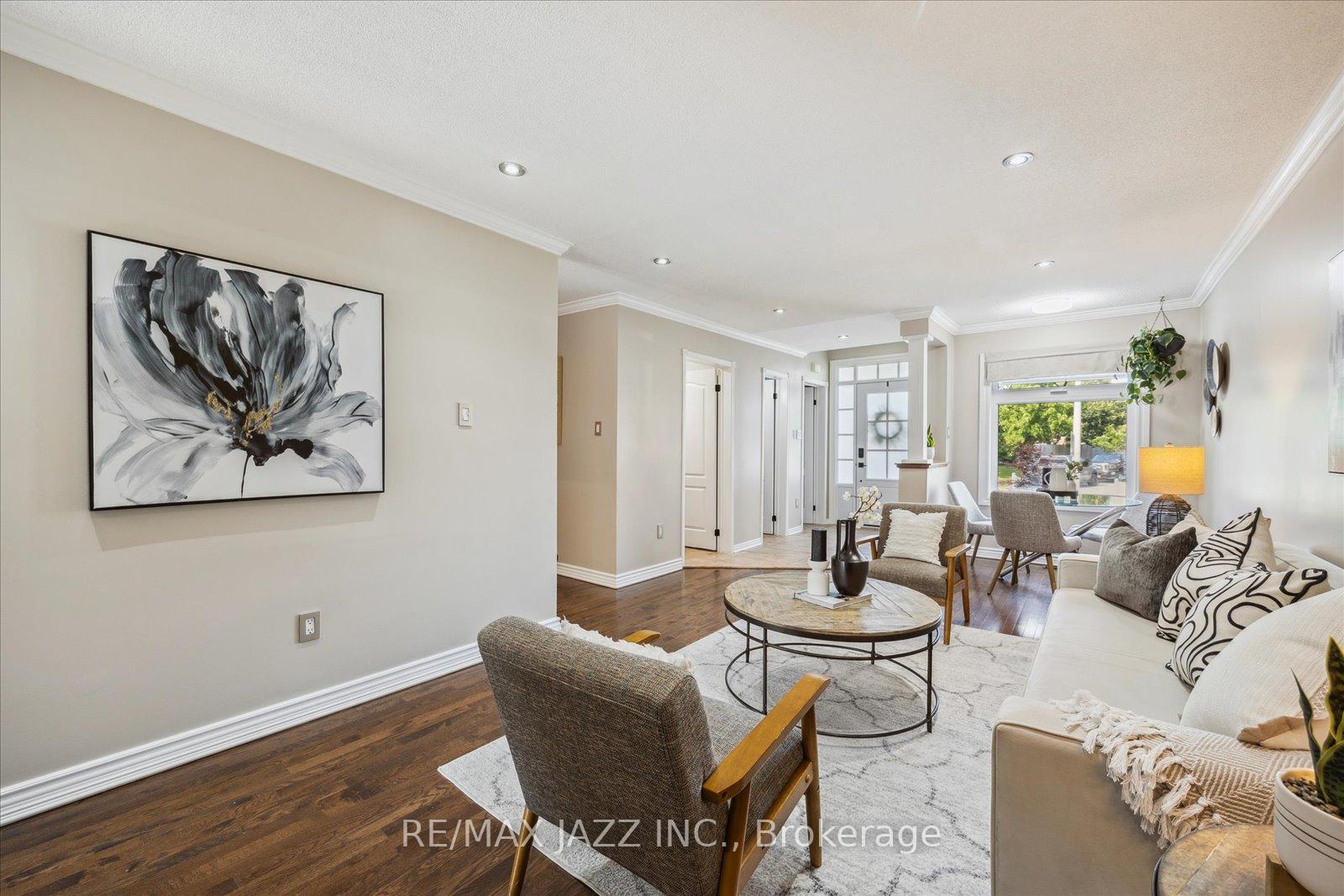 Photo 8 of 65 Fry Crescent, Clarington, Bowmanville — HOMEH