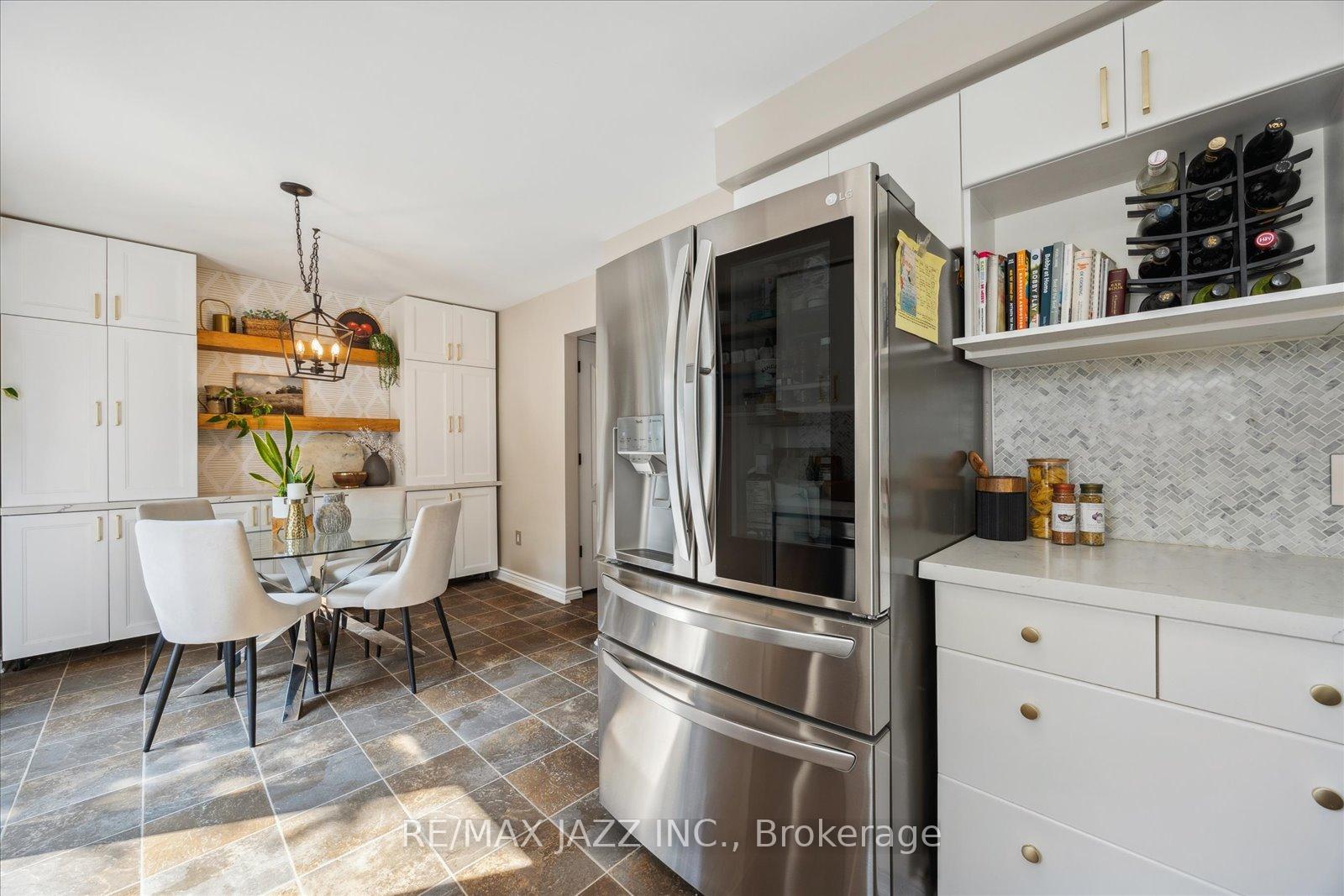 Photo 9 of 65 Fry Crescent, Clarington, Bowmanville — HOMEH