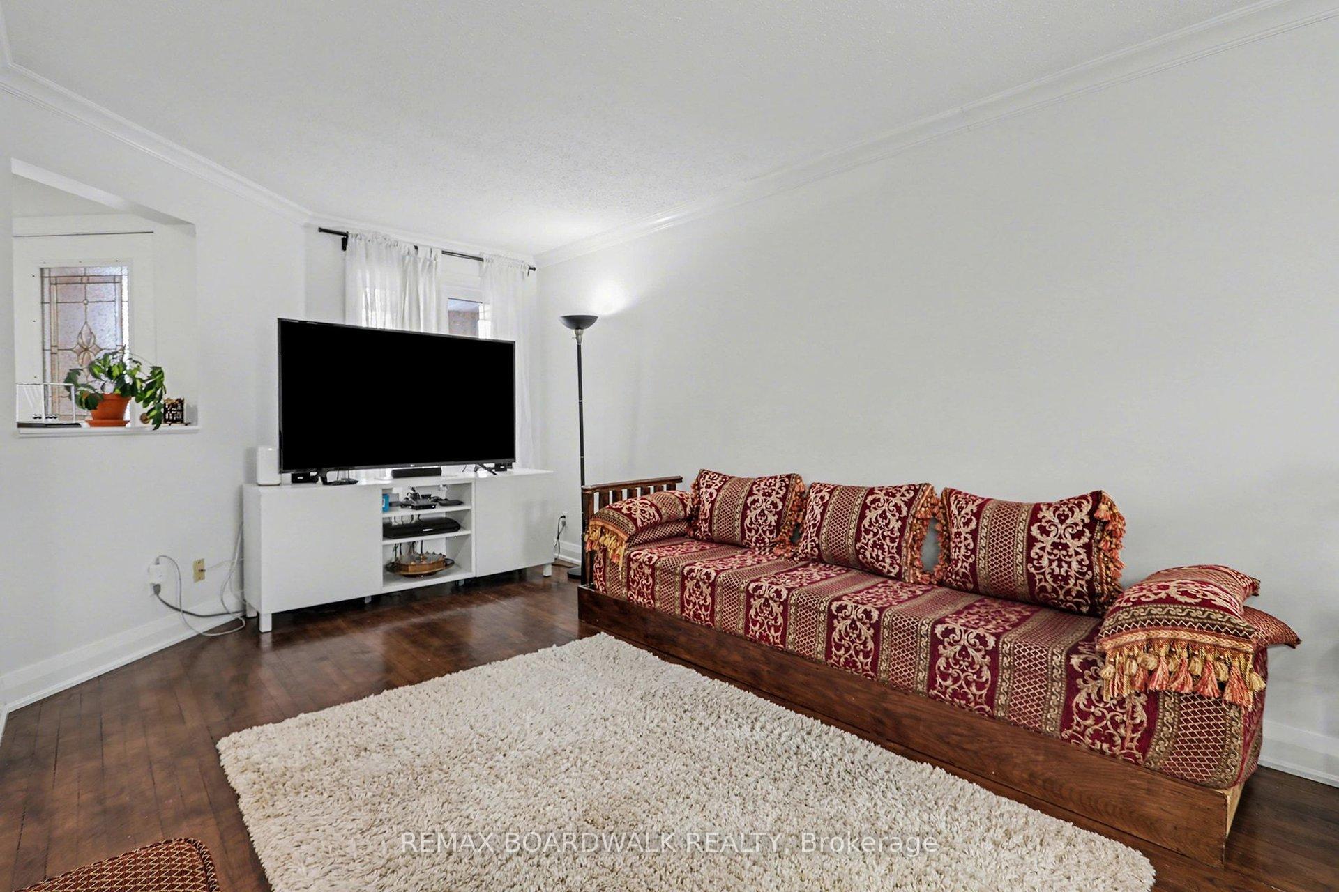 Photo 27 of 1827 Hialeah Drive, Ottawa, Fallingbrook/Gardenway South — HOMEH