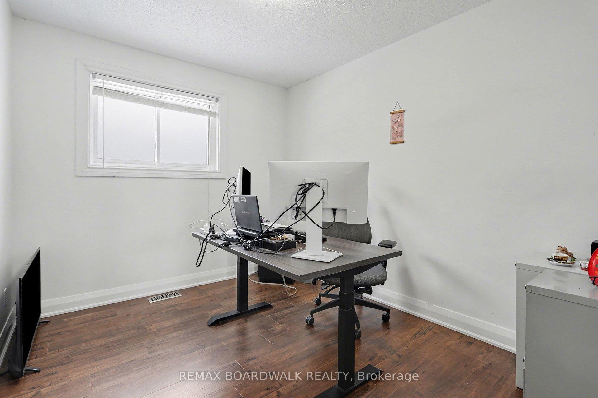 Photo 12 of 1827 Hialeah Drive, Ottawa, Fallingbrook/Gardenway South — HOMEH