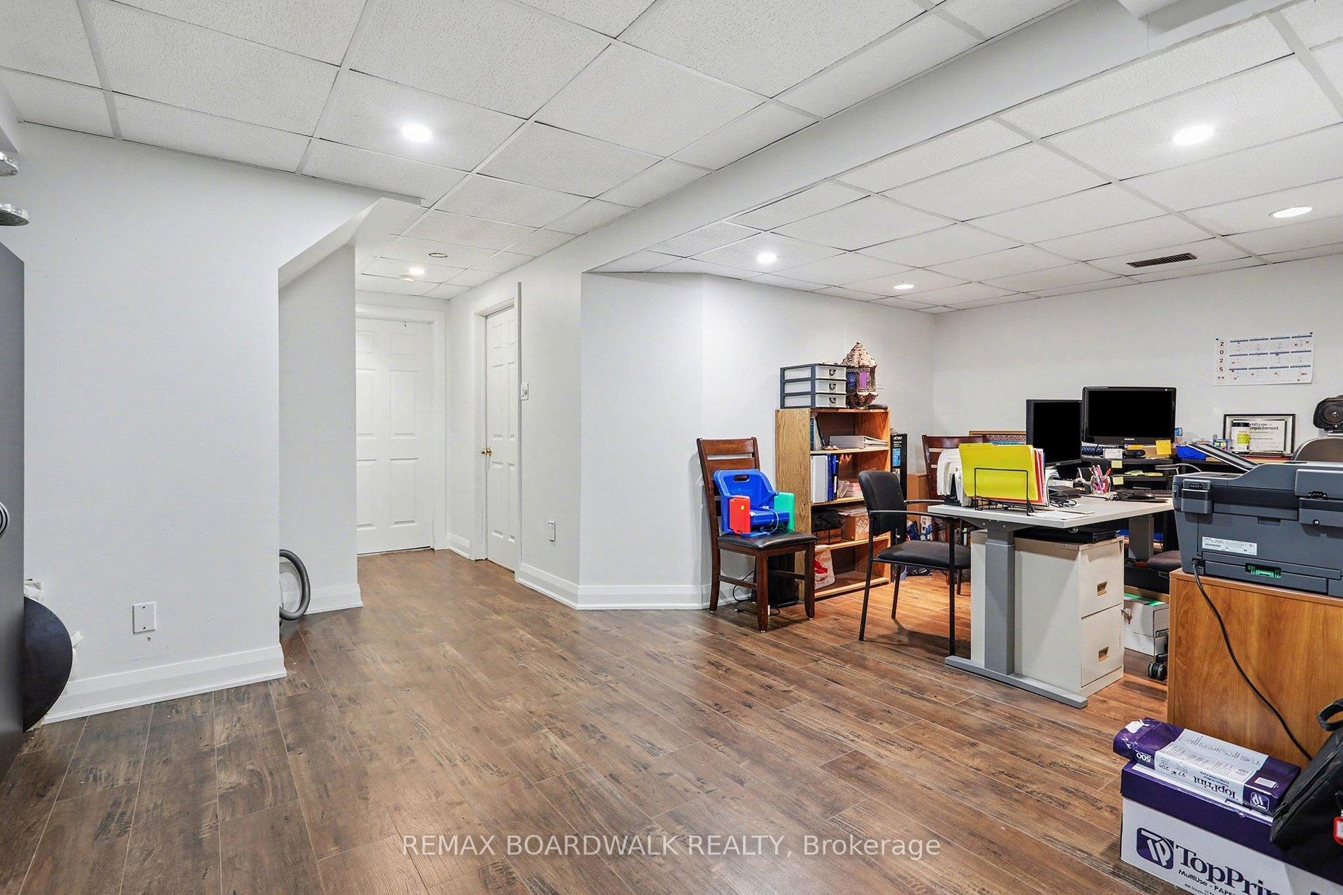 Photo 31 of 1827 Hialeah Drive, Ottawa, Fallingbrook/Gardenway South — HOMEH