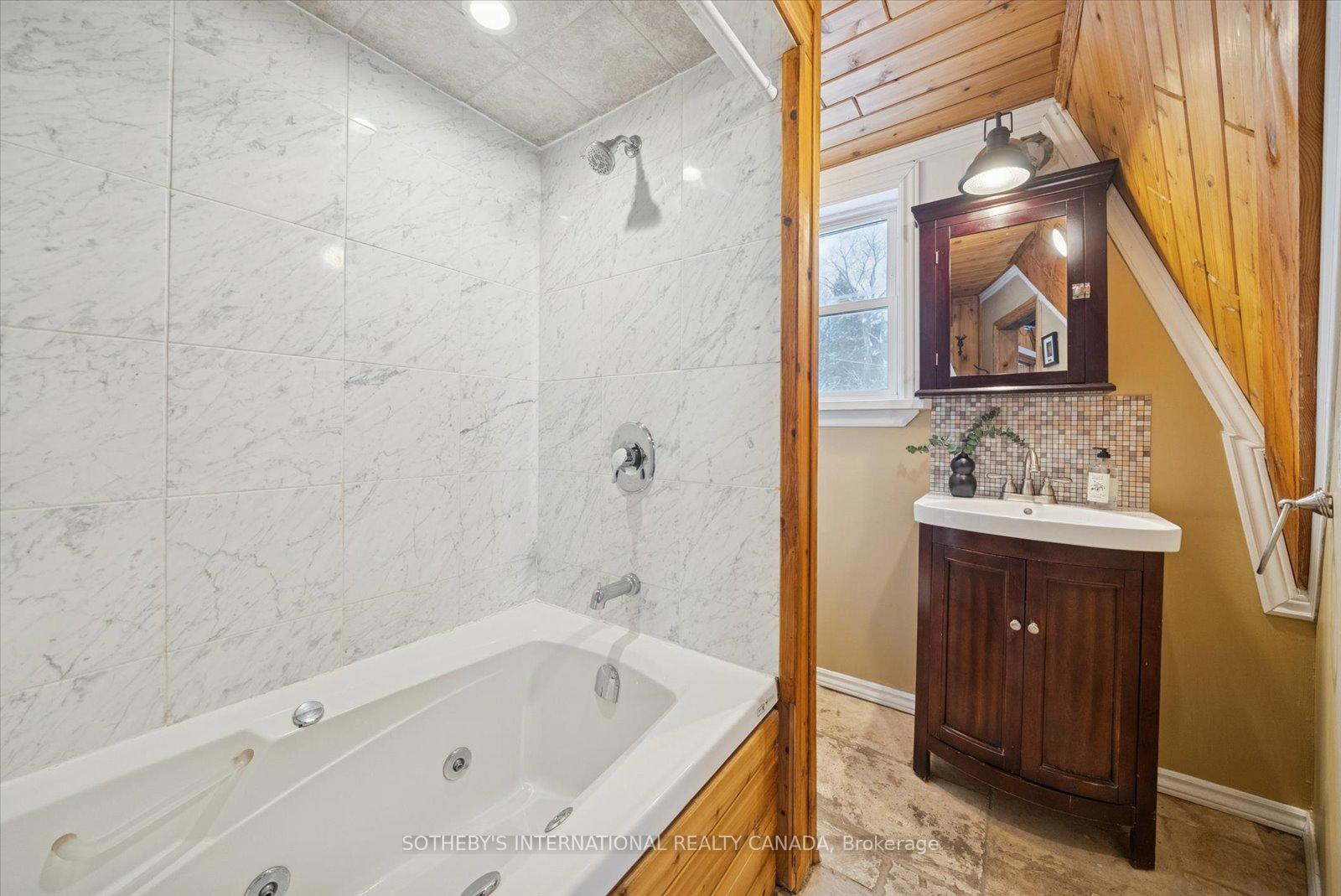 Photo 20 of 1307 Watts Road, Dysart et al, Havelock — HOMEH