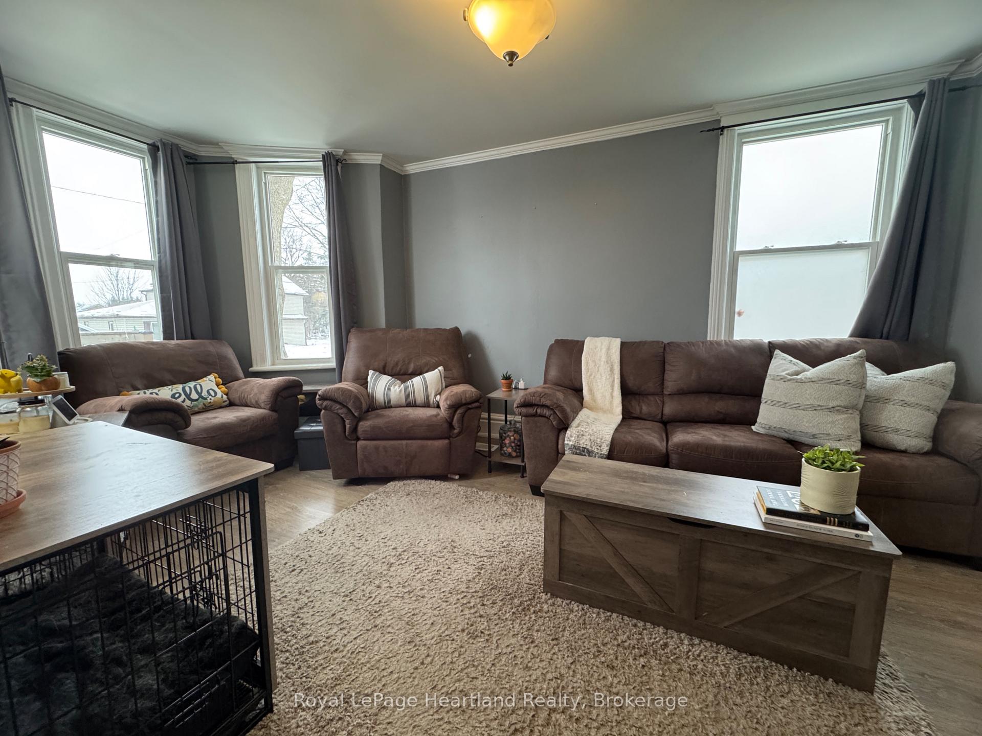 Photo 6 of 350 Lowe Street, Minto — HOMEH