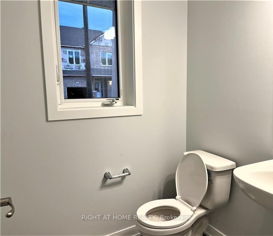 Photo 3 of 321 Crossway Terrace, Ottawa, Stittsville (North) — HOMEH