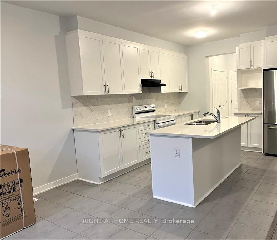Photo 10 of 321 Crossway Terrace, Ottawa, Stittsville (North) — HOMEH