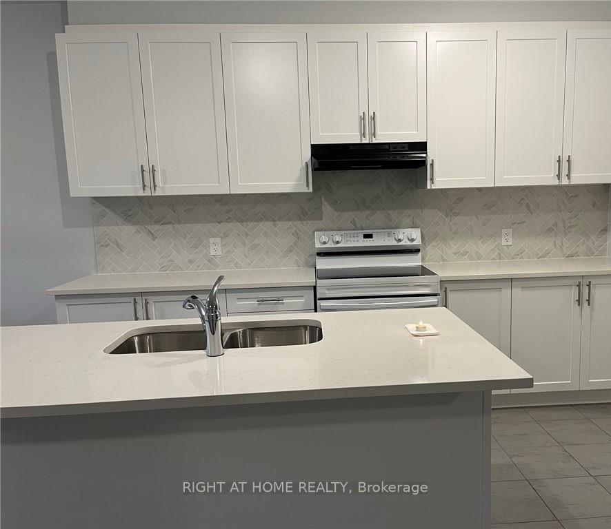 Photo 8 of 321 Crossway Terrace, Ottawa, Stittsville (North) — HOMEH