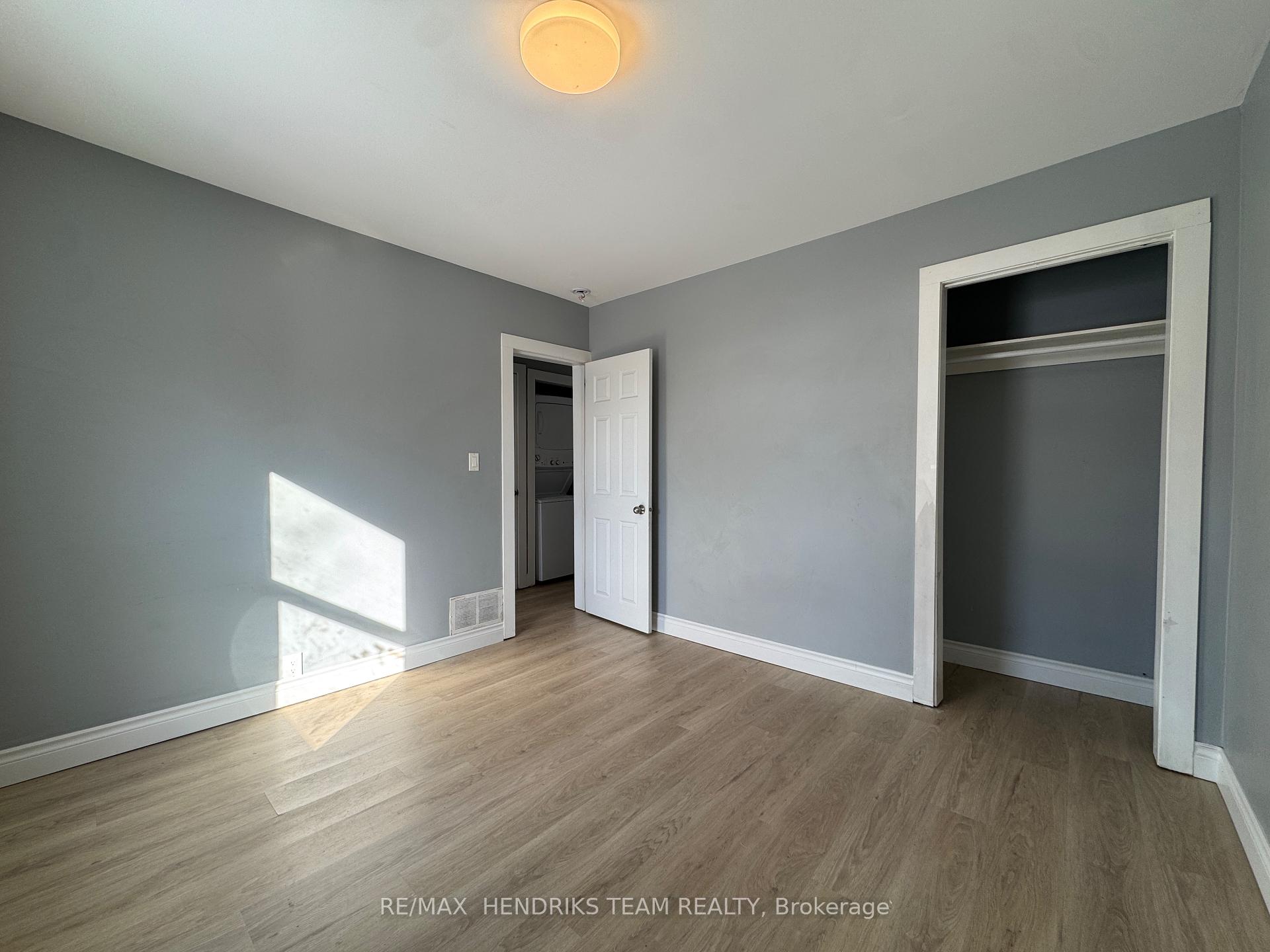 Photo 10 of Unit 2 (UPPER), 130 York Street, St. Catharines, Downtown — HOMEH