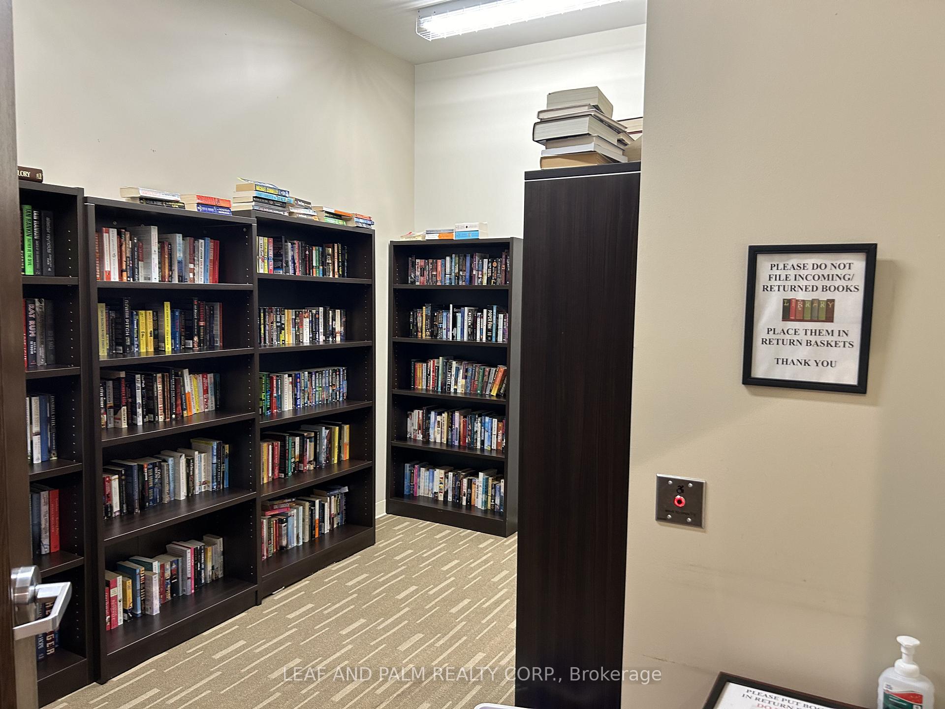 Photo 27 of Unit 401, 33 Ellen Street, Barrie, City Centre — HOMEH
