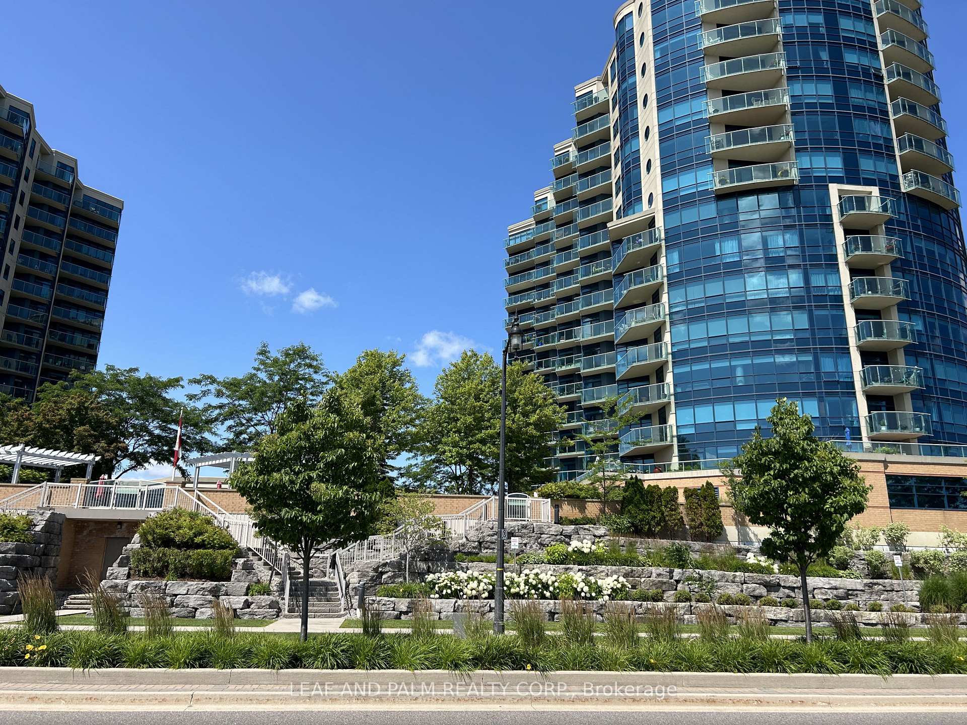 Photo 41 of Unit 401, 33 Ellen Street, Barrie, City Centre — HOMEH