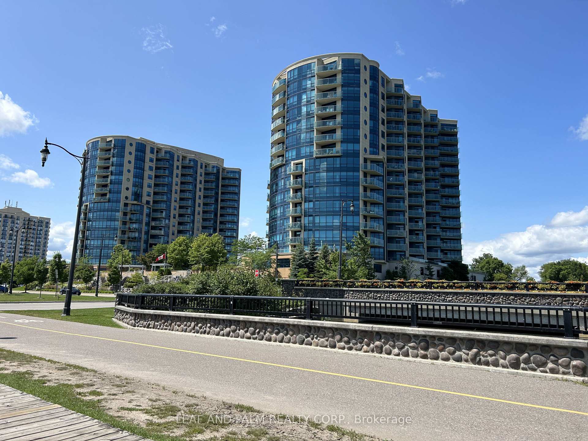 Photo 18 of Unit 401, 33 Ellen Street, Barrie, City Centre — HOMEH