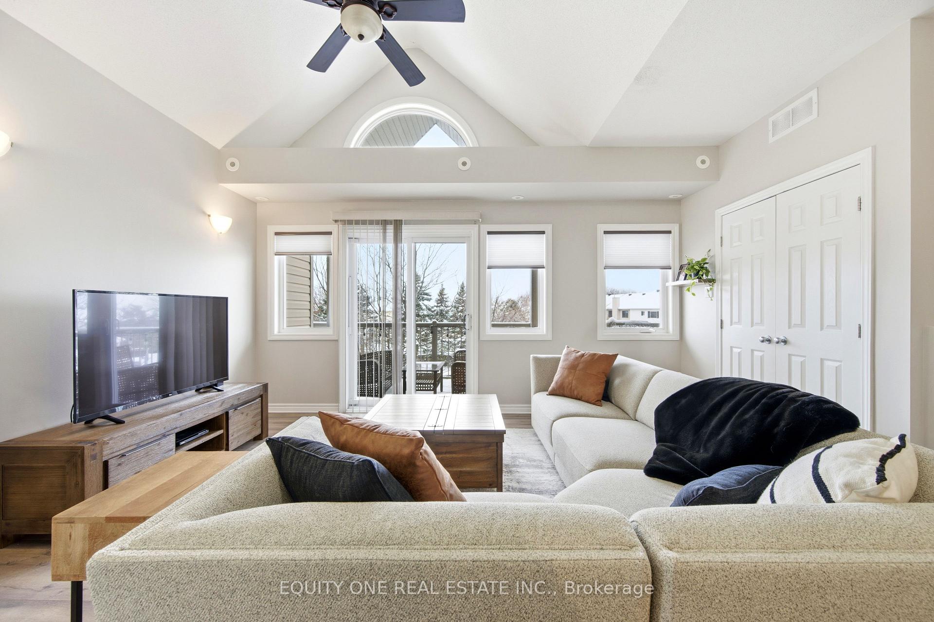 Photo 3 of Unit 10, 175 Waterbridge Drive, Ottawa, Barrhaven East — HOMEH