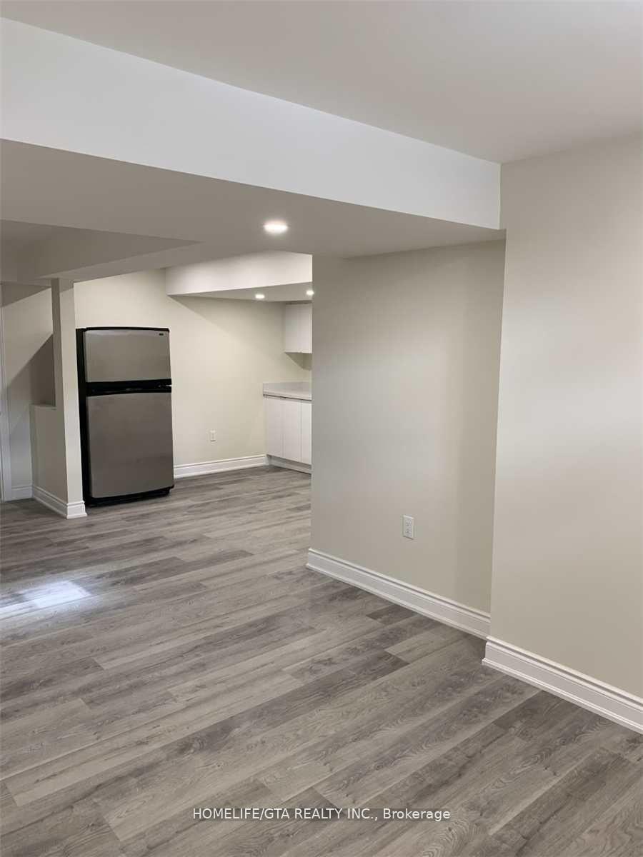 Photo 2 of Unit Basement, 95 Ivy Glen Drive, Vaughan, Patterson — HOMEH