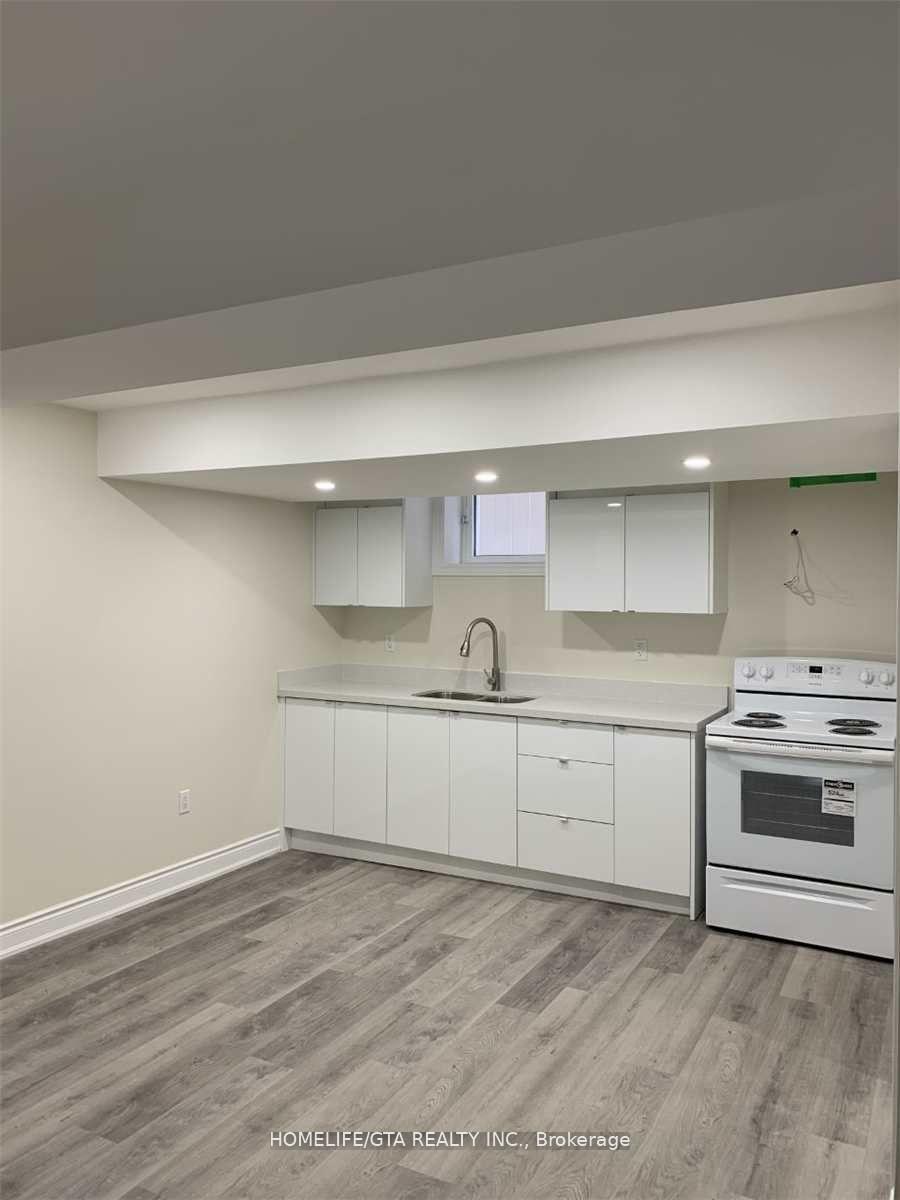 Photo 3 of Unit Basement, 95 Ivy Glen Drive, Vaughan, Patterson — HOMEH