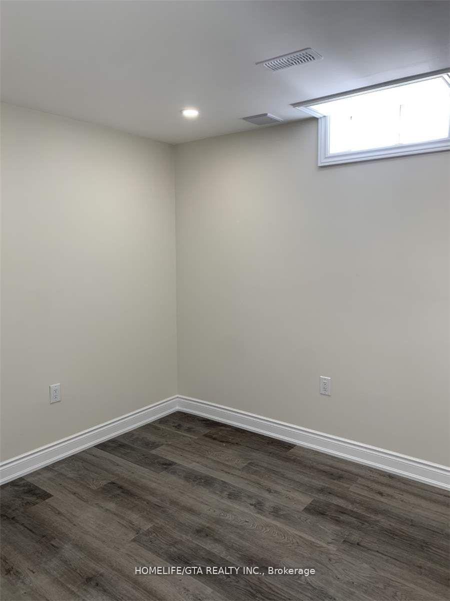 Photo 6 of Unit Basement, 95 Ivy Glen Drive, Vaughan, Patterson — HOMEH