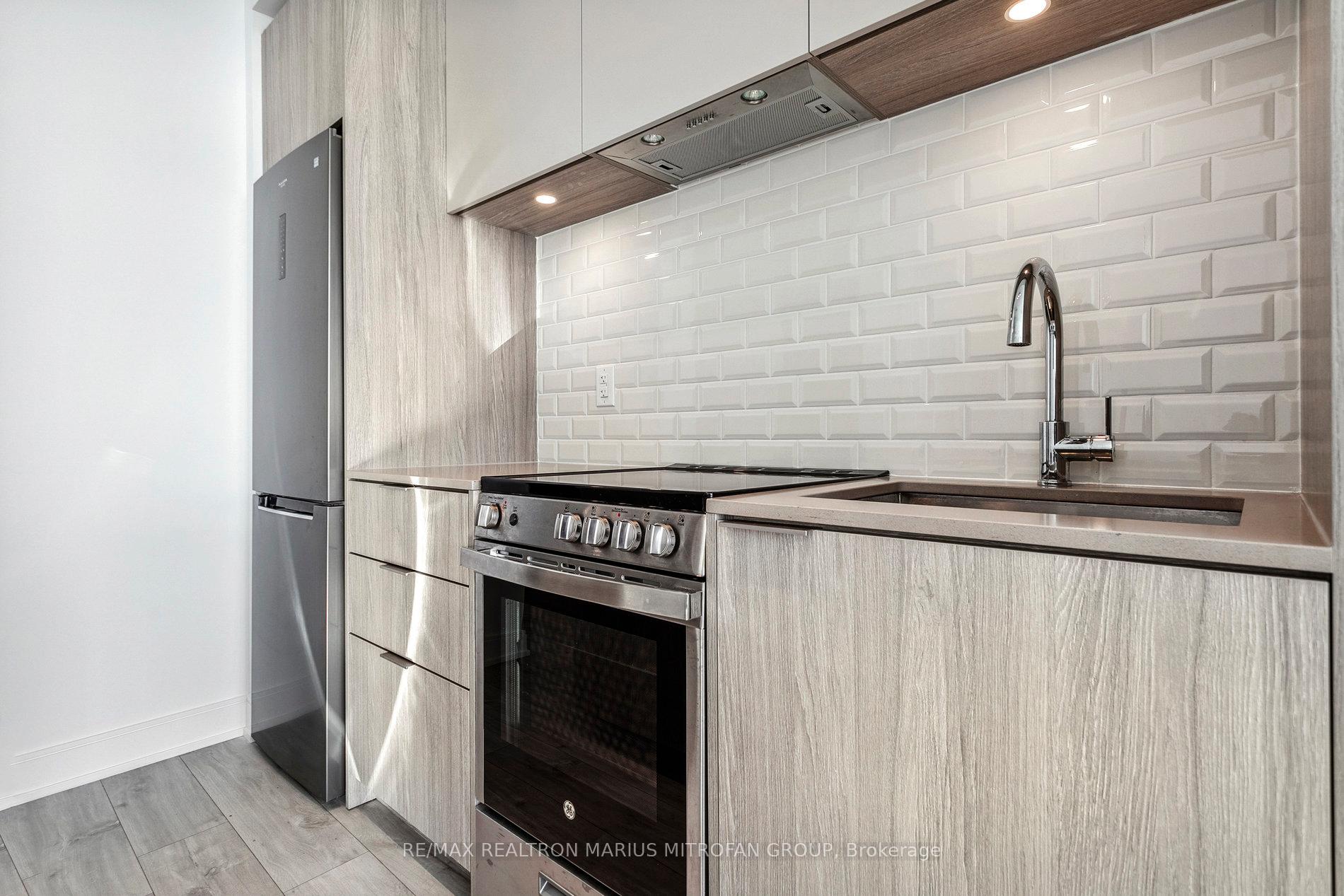 Photo 43 of Unit 2105, 70 Annie Craig Drive, Etobicoke, Mimico — HOMEH