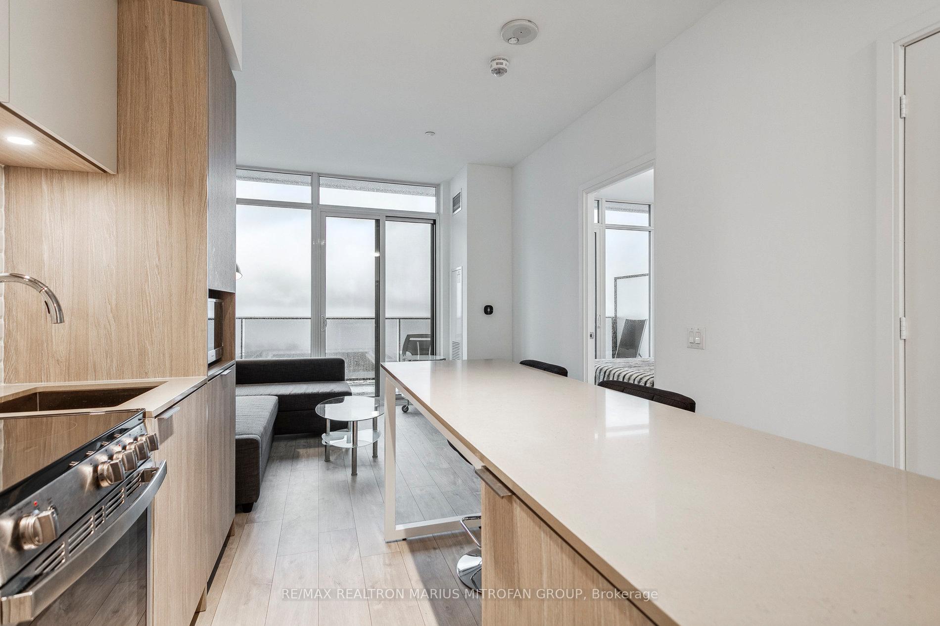 Photo 6 of Unit 2105, 70 Annie Craig Drive, Etobicoke, Mimico — HOMEH