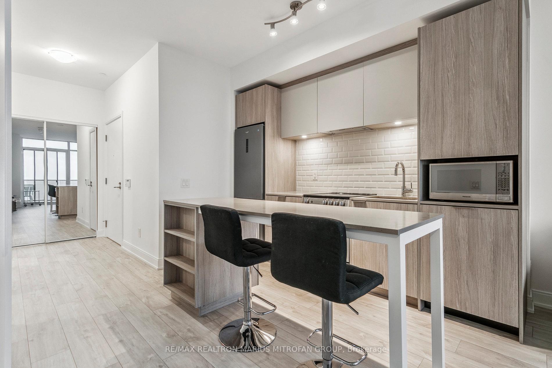 Photo 12 of Unit 2105, 70 Annie Craig Drive, Etobicoke, Mimico — HOMEH
