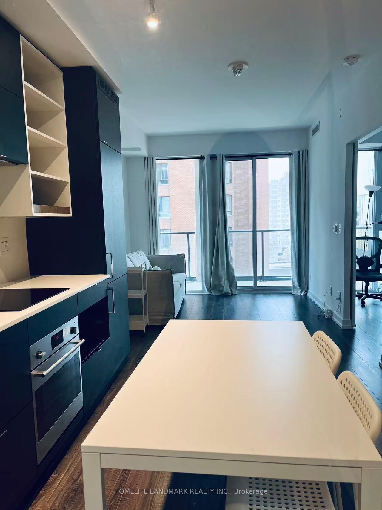 Photo 4 of Unit 814, 20 Edward Street, Toronto, Bay Street Corridor — HOMEH