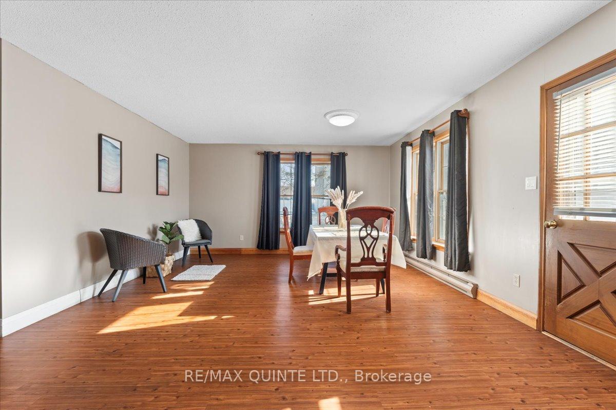 Photo 11 of 5 Karl Street, Belleville, Belleville Ward — HOMEH