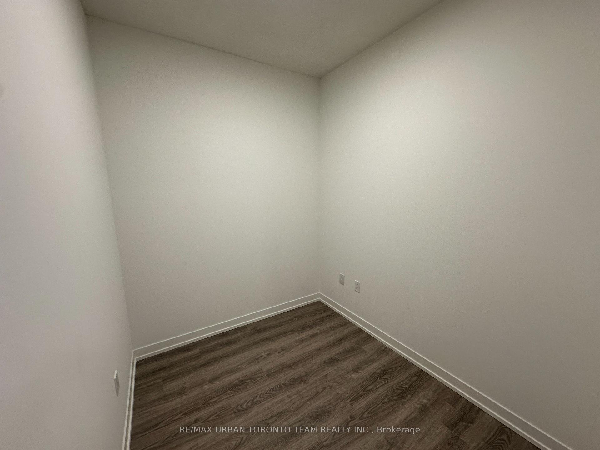 Photo 11 of Unit 5107, 8 Interchange Way, Vaughan, Vaughan Corporate Centre — HOMEH